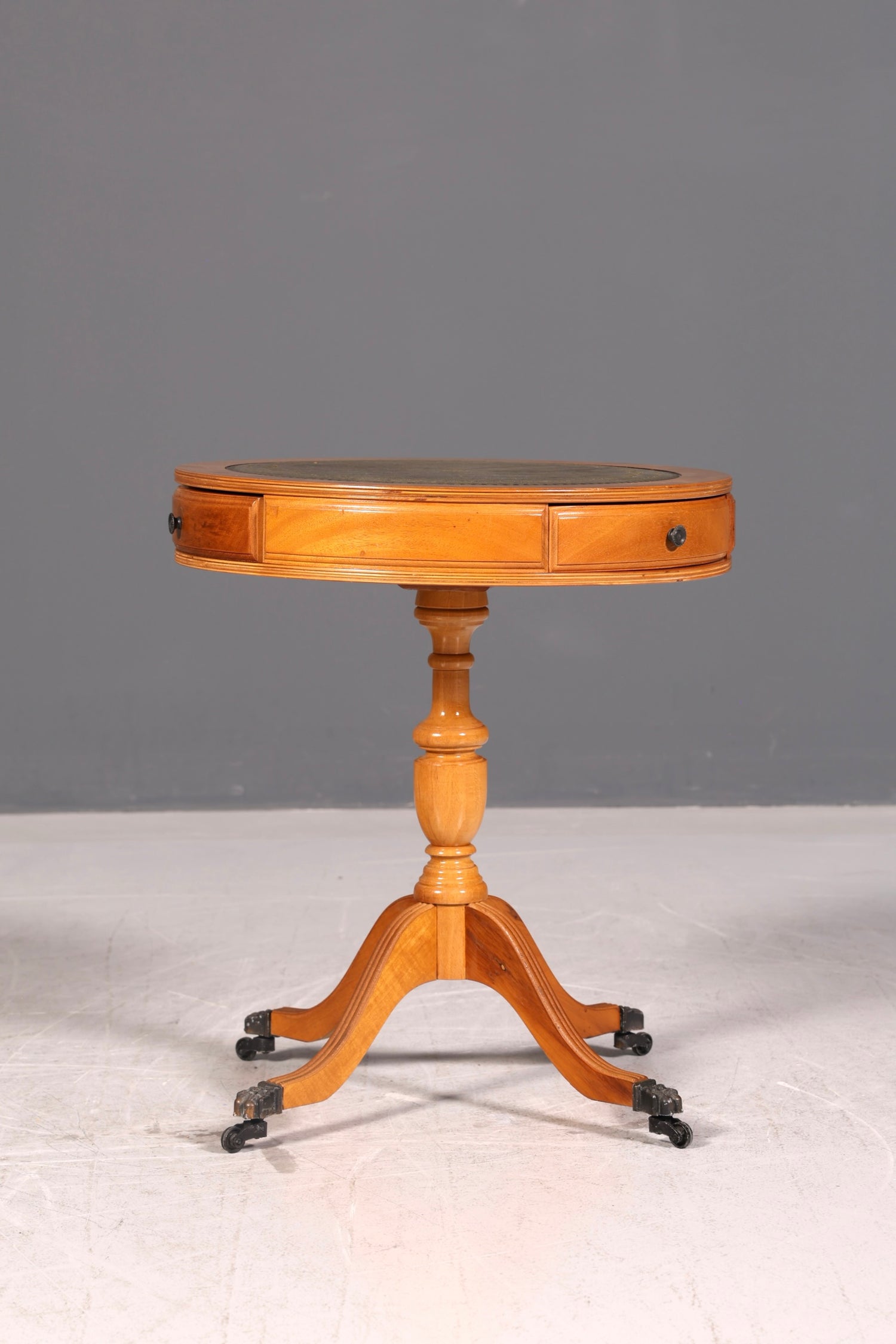 Wunderschöner Englischer Trommeltisch Beistelltisch Eibe Regency Echt Lederauflage Drum Table Ablagetisch Antik Vintage