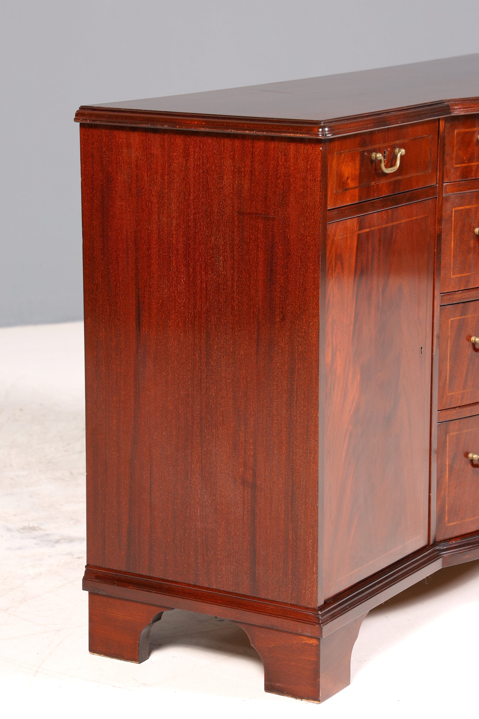 Wunderschönes Englisches Sideboard Mahagoni Schrank Antik 60s Buffetschrank Kommode 1 von 2