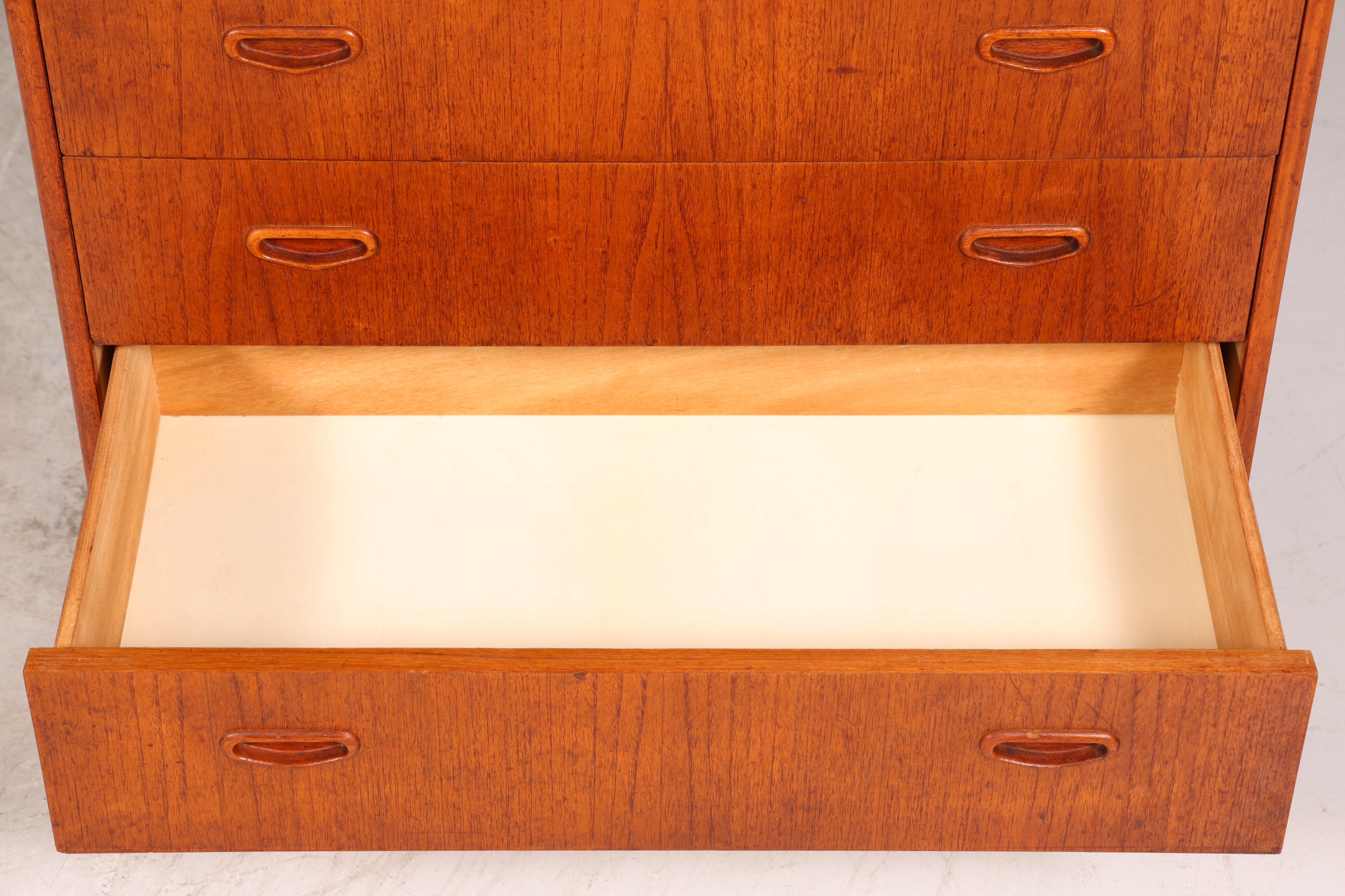 Stilvolle Mid Century Kommode Teak Holz Sideboard Vintage Schubladen Kommode