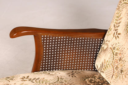 Eleganter Chippendale Armlehnstuhl Polstersessel Wiener Geflecht Antik Stil Salonstuhl Sitzmöbel