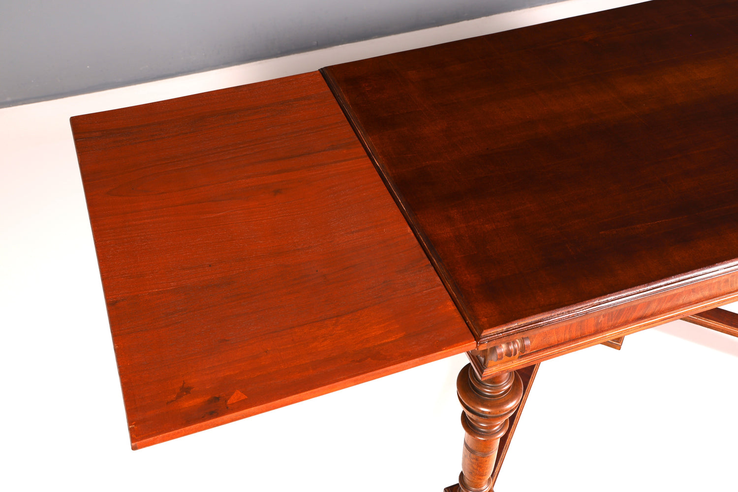 Wunderschöner Gründerzeit Esstisch Ausziehbar Massivholz Tafel Esszimmertisch Antik um 1880