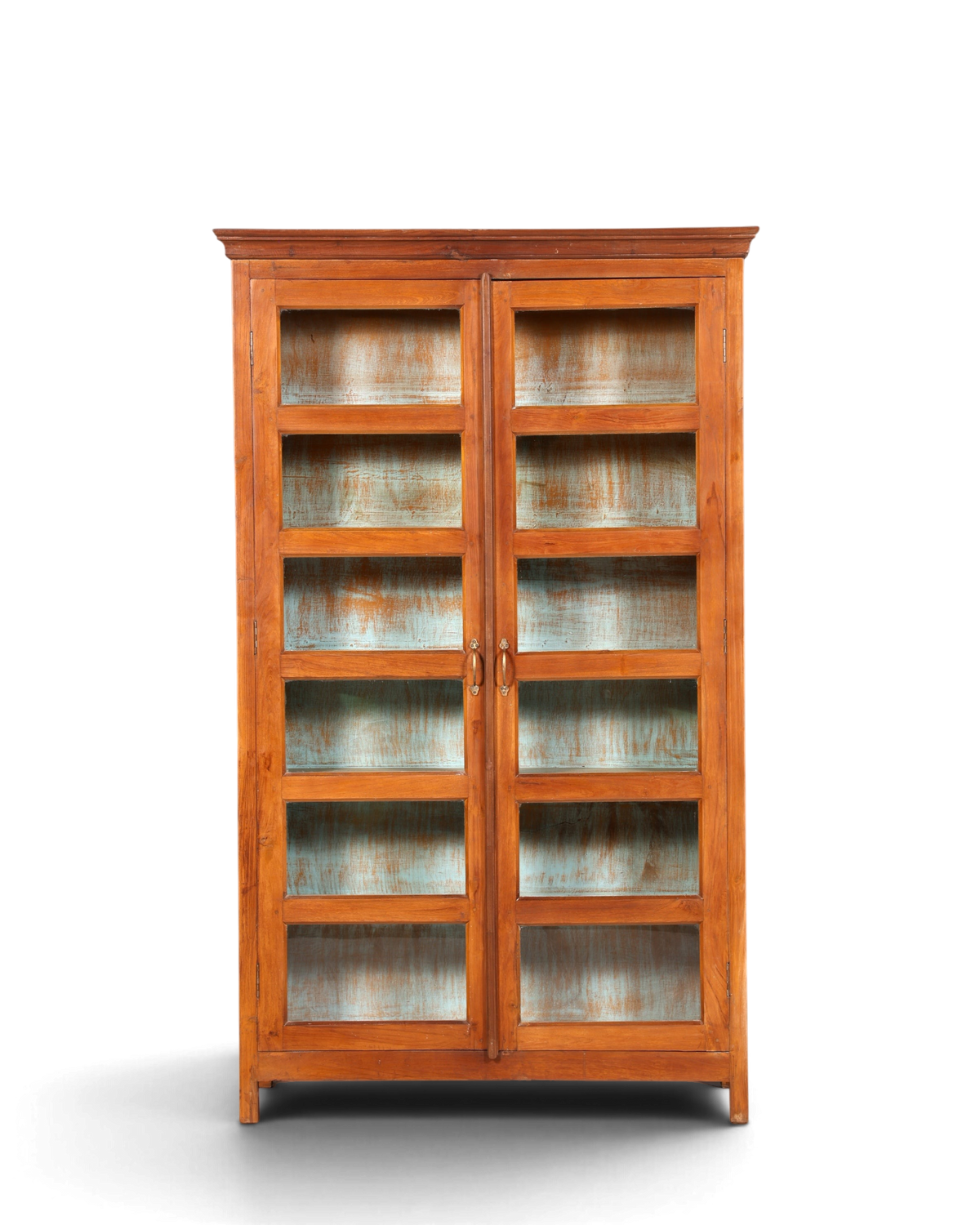 Hauptstadt Möblerei Vitrine aus massivem Holz im Kolonialstil mit verglasten Türen und hellblauem Innenraum