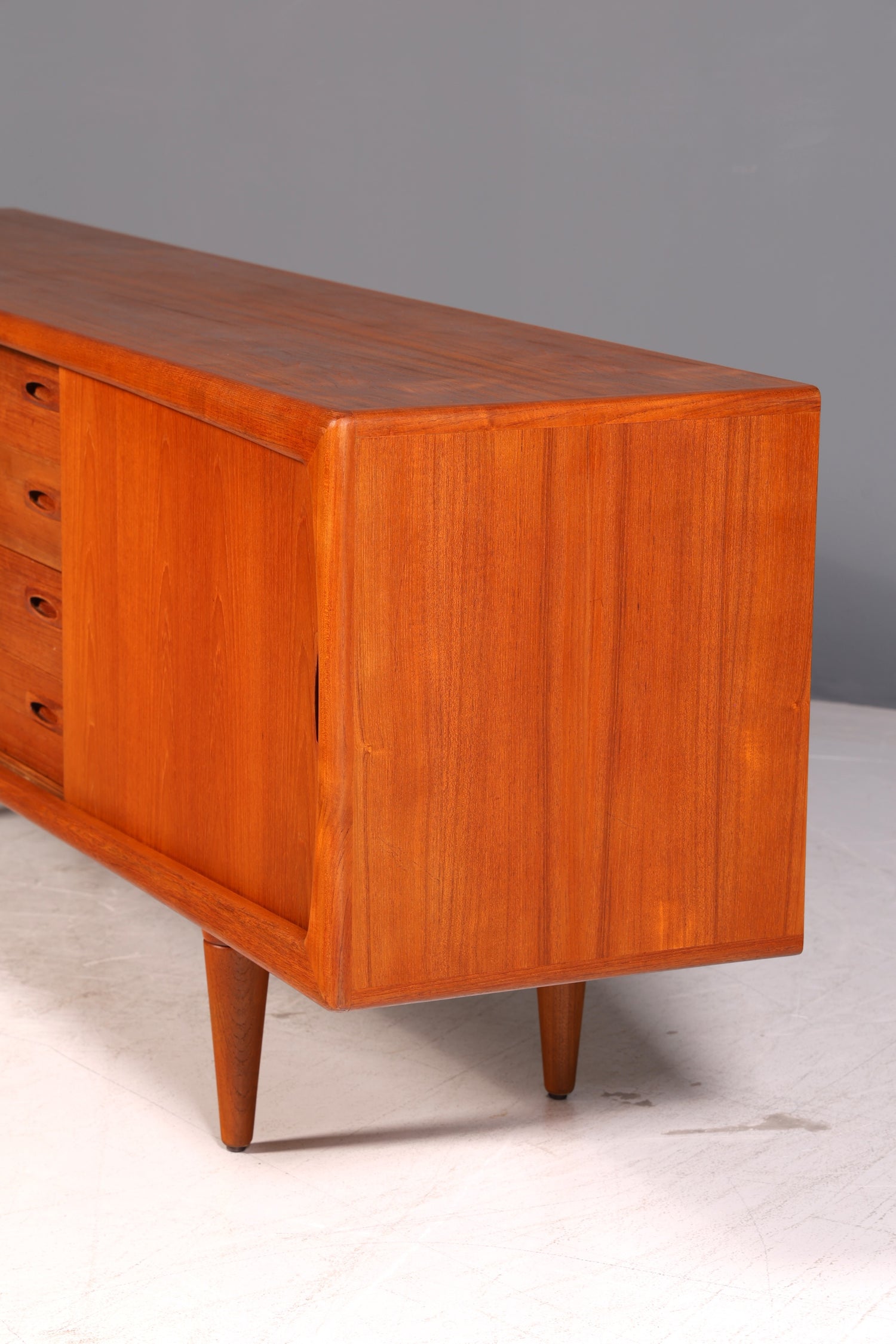 Beeindruckendes Original H.P. Hansen XXL Sideboard Teak Holz TV Kommode Lowboard Danish Design Vintage Schrank