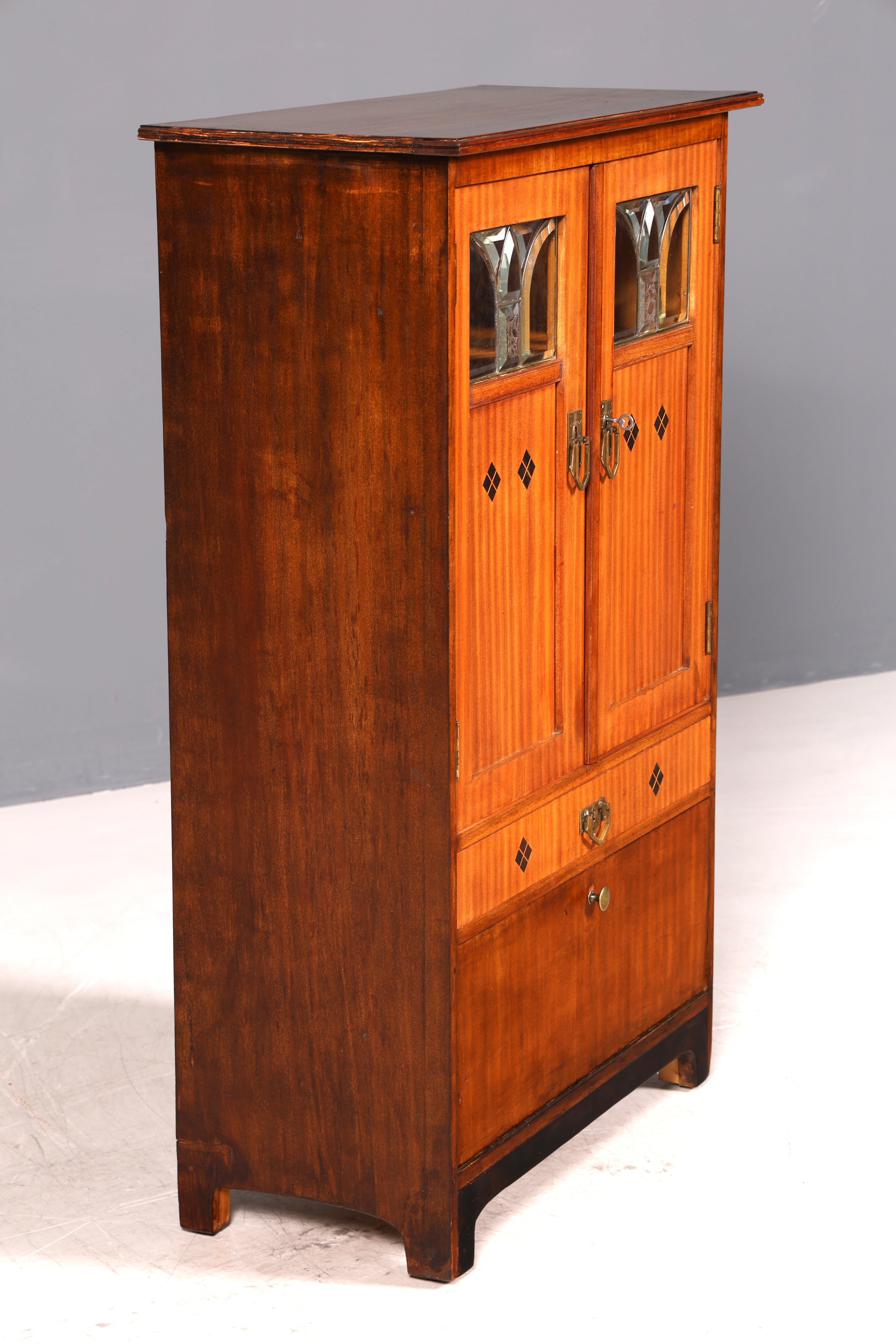 G776 Finish Traumhafte Jugendstil Vitrine Antike Holz Bücherschrank Eiche Antik Schrank Geschirrschrank (Kopie)