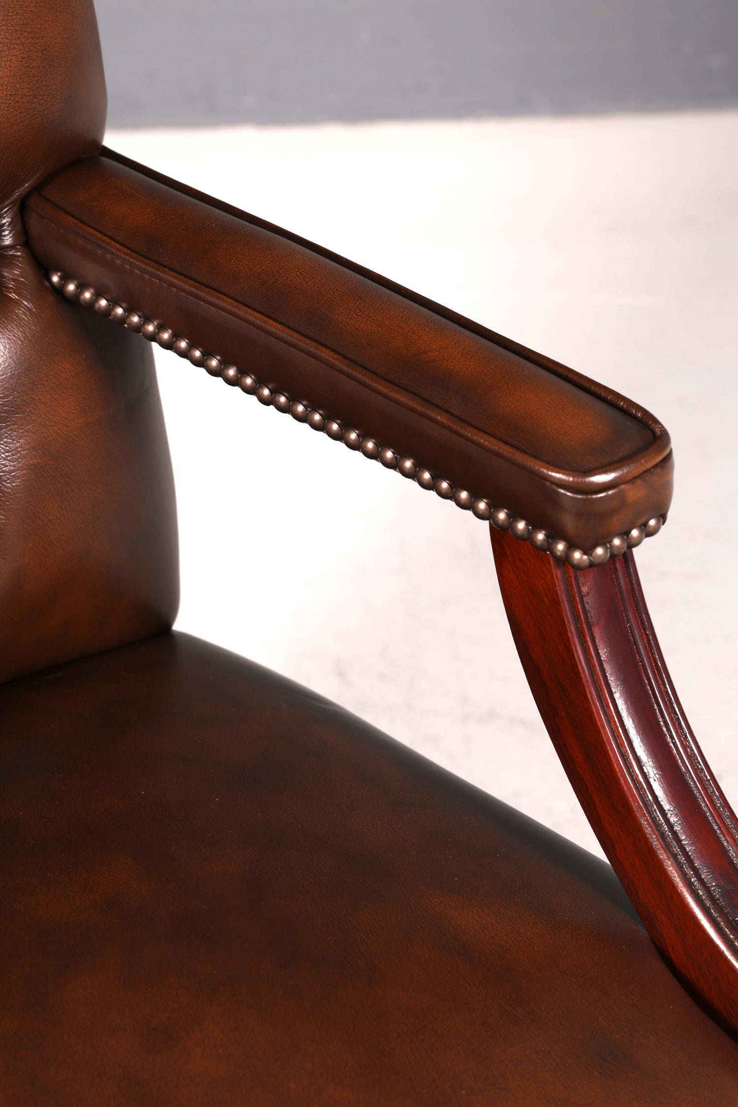 Wunderschöner Original Chesterfield Bürostuhl Claridge Ltd 1983 Echt Leder Englisch Herrensessel Armlehnstuhl UK