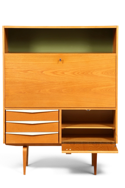 Hauptstadt Möblerei Hellerau Sekretär Modell 427 aus Eschenholz im Mid-Century-Design mit ausklappbarer Schreibfläche