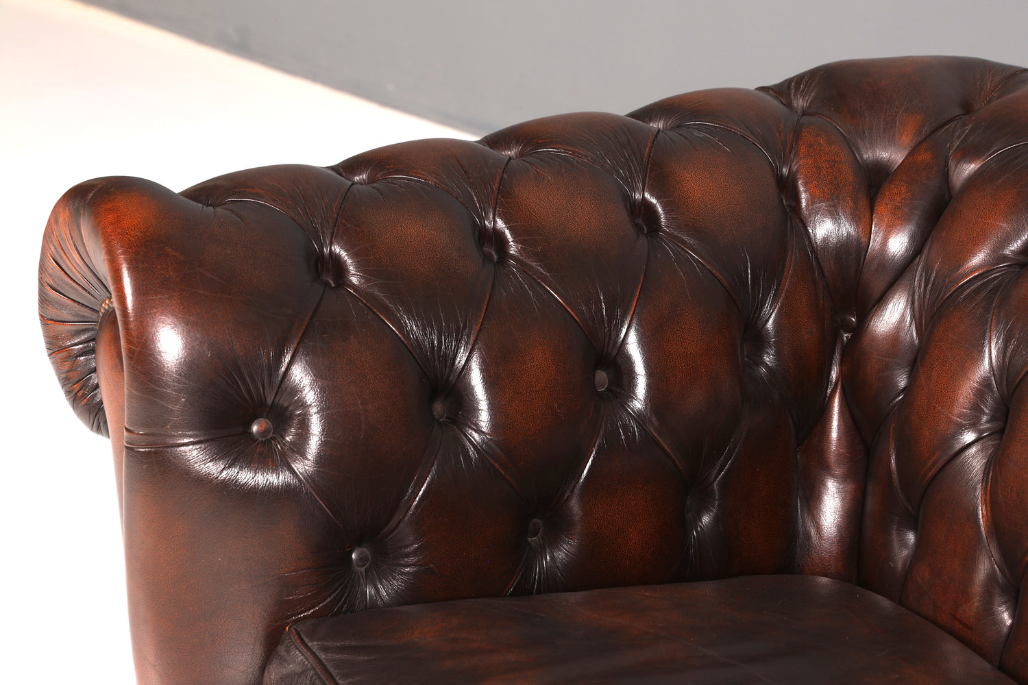 Wunderschönes Original Chesterfield Sofa 2-Sitzer Couch Echt Leder Englisch Polstersofa