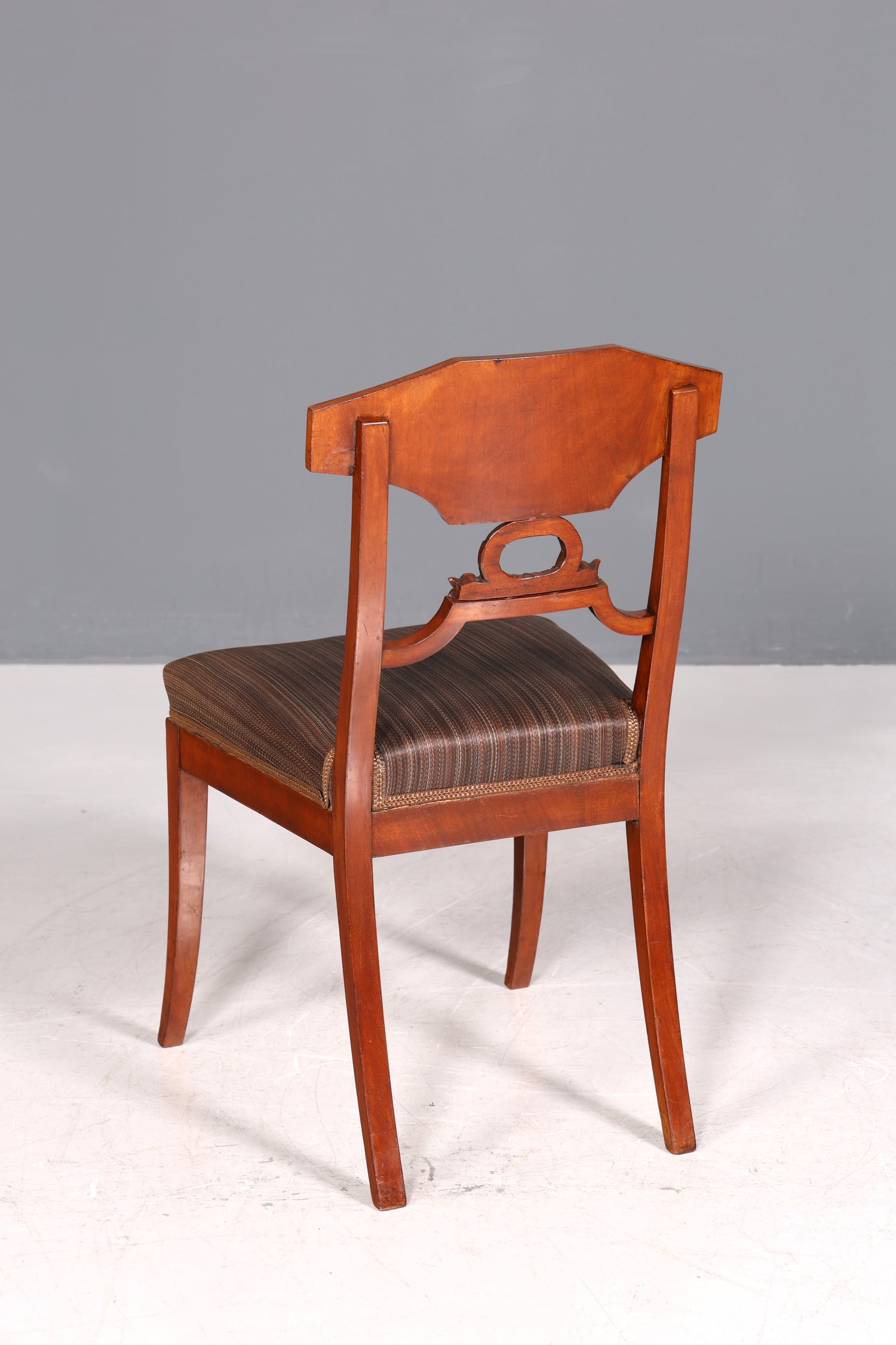 Traumhafter Biedermeier Stuhl Antik Küchenstuhl echt Holz Sekretär Stuhl Esszimmer Stuhl 2 von 2