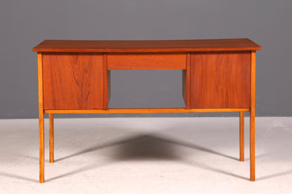 G227 Finish Wunderschöner Mid Century Schreibtisch Danish Design Teak Holz Bürotisch Vintage Office Table (Kopie)