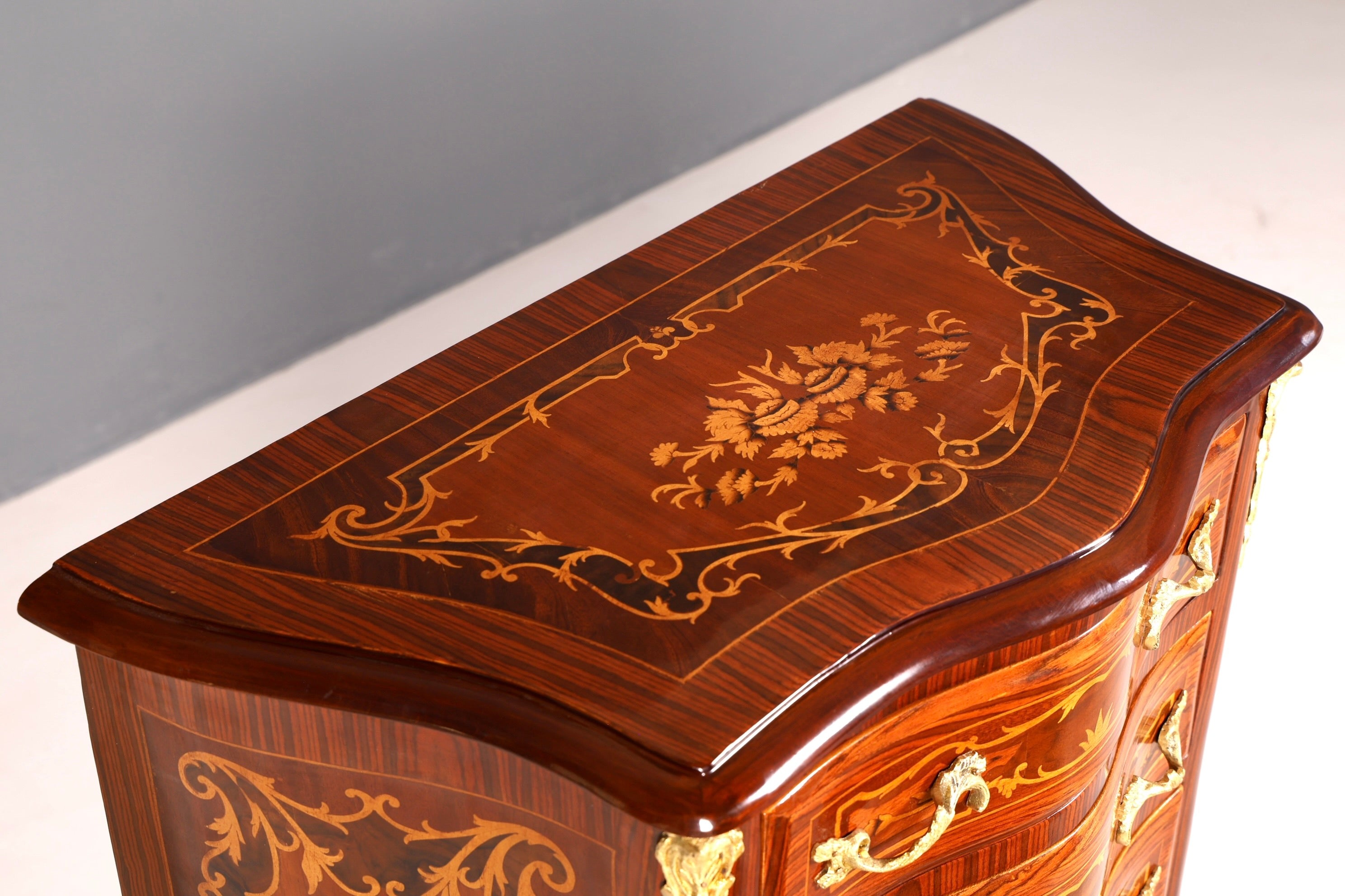 Stilvolles Barock Stil Louis XV Highboard Intarsien Vertiko Kommode Schubladenkommode