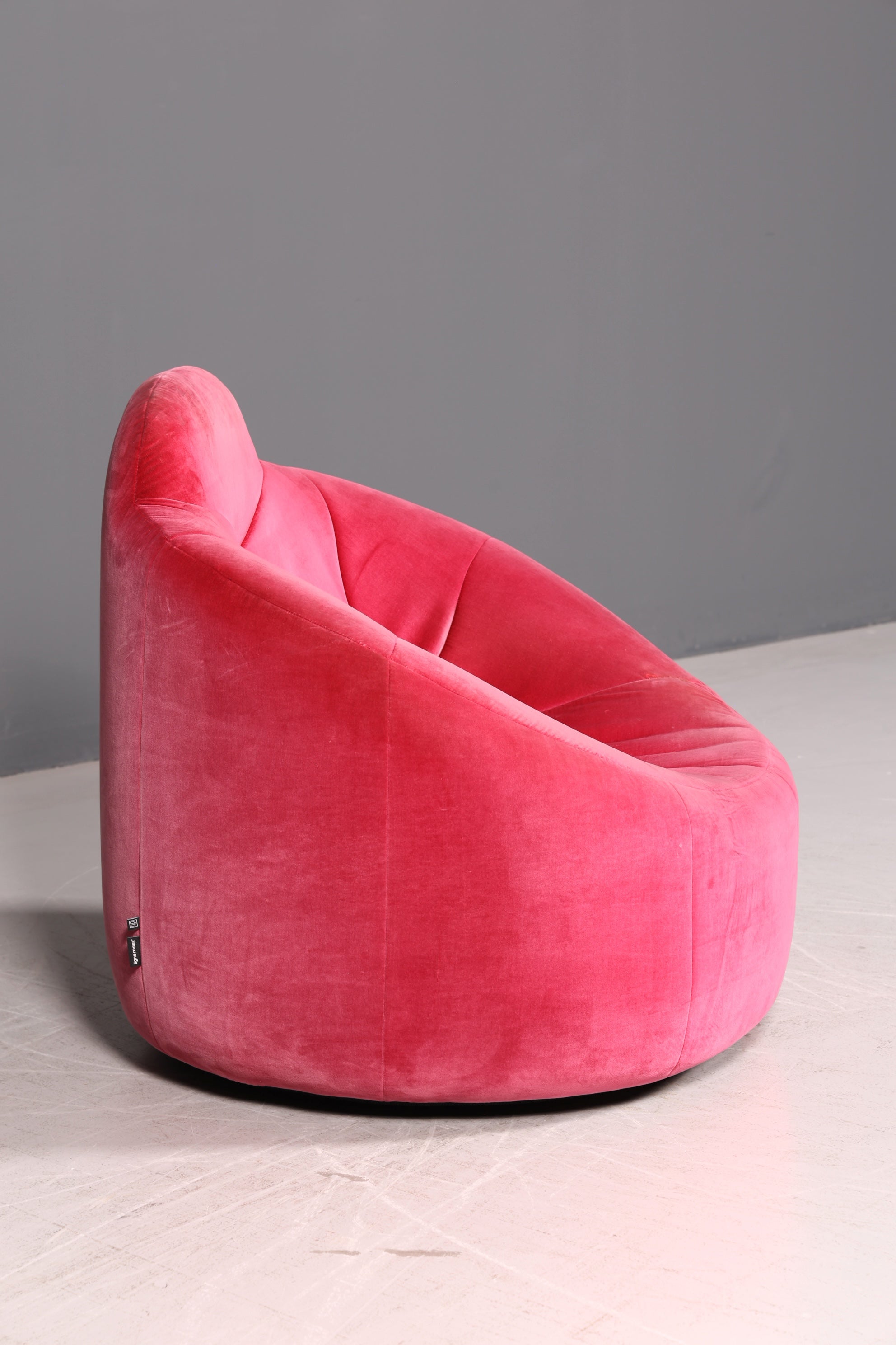 Edler Ligne Roset Pumpkin Sessel mit Hocker Pink Samt Designer Loungesessel Pierre Paulin Pouf Vintage
