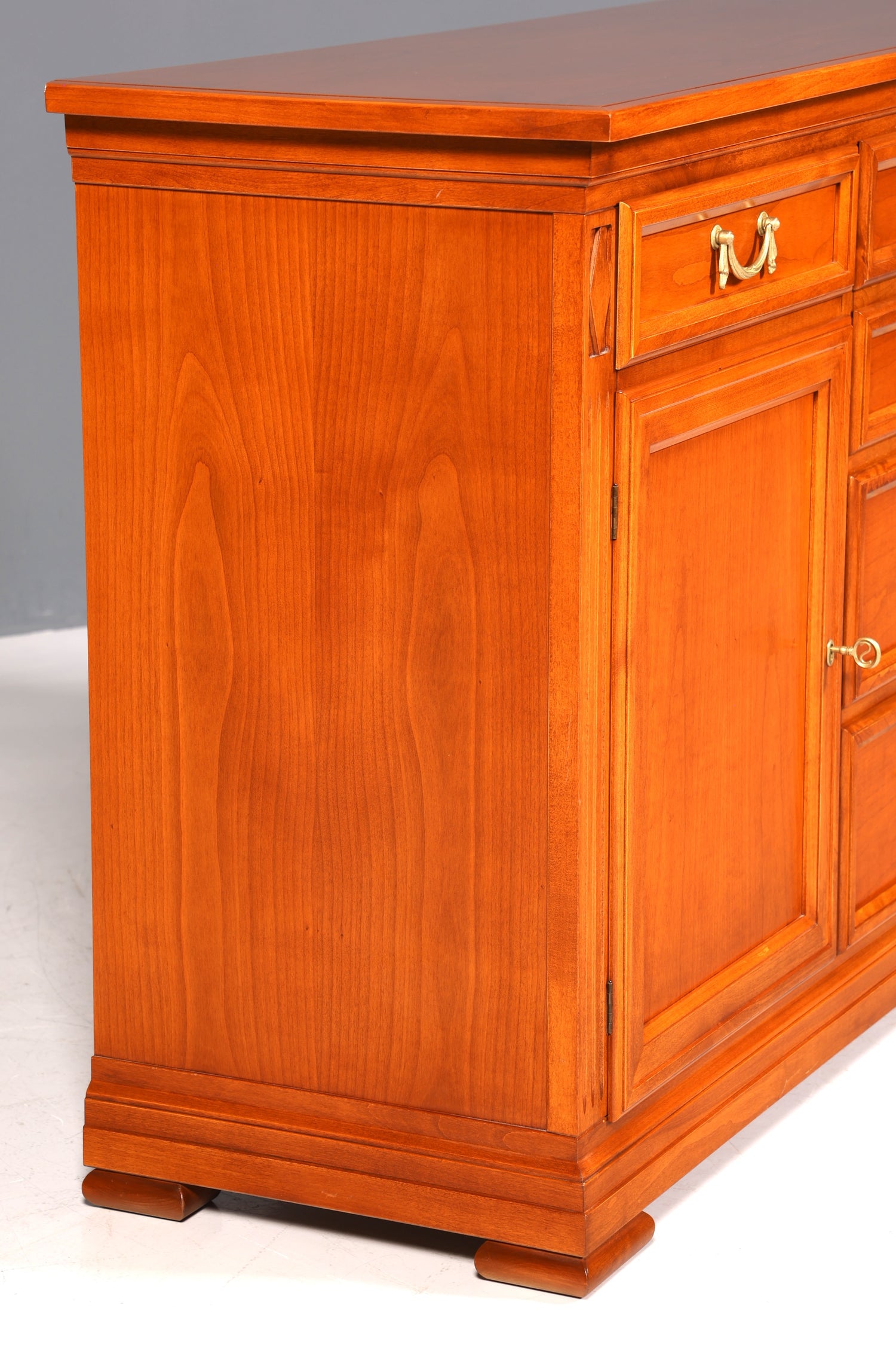 Traumhaftes Original Selva Sideboard Antik Stil Villa Borghese Schrank Kommode Buffet Anrichte