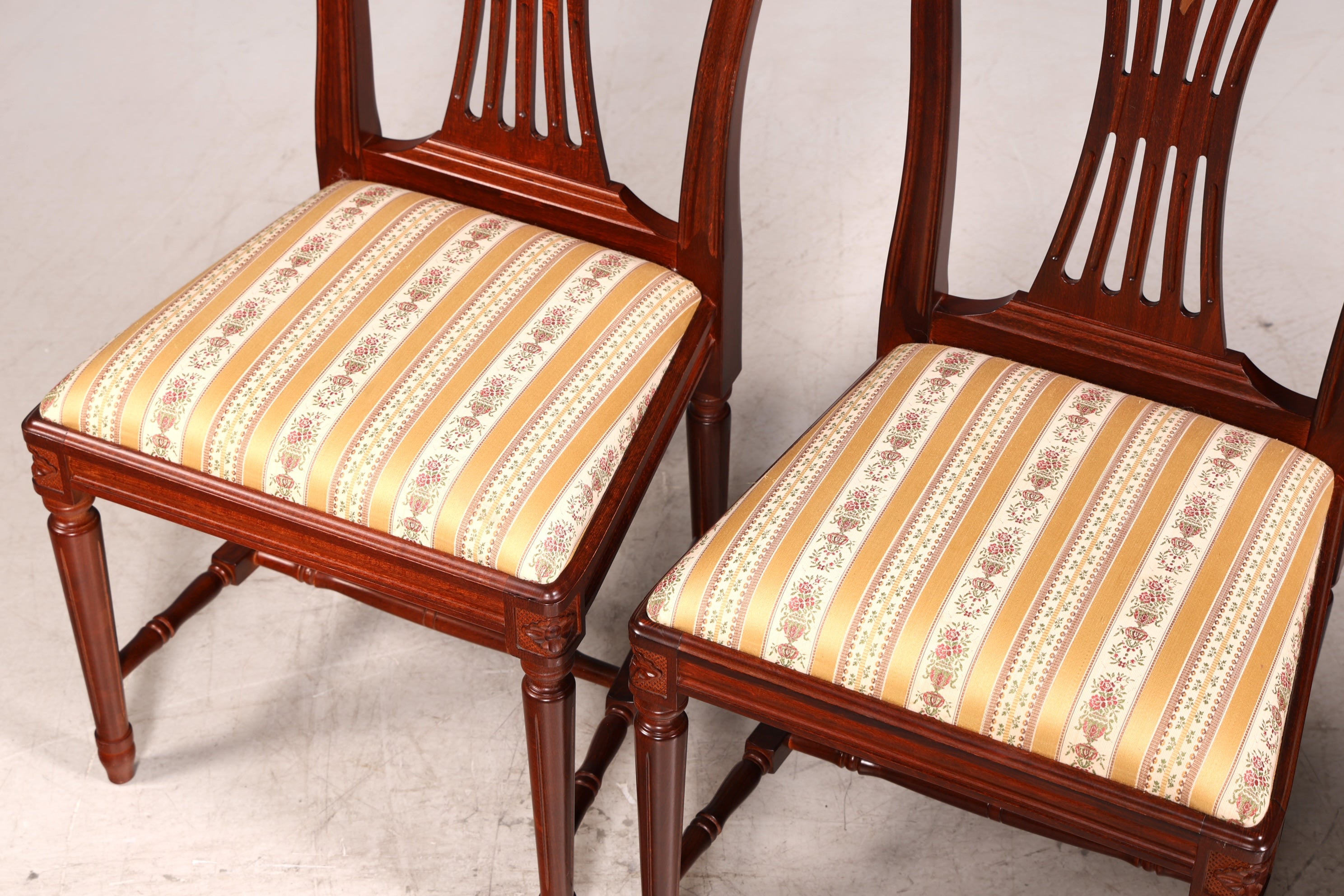 G452 Finish cm 4x Edle Englische Stühle Englisch Dining Chairs Antik 60er Jahre Küchenstühle Stuhlset (Kopie)