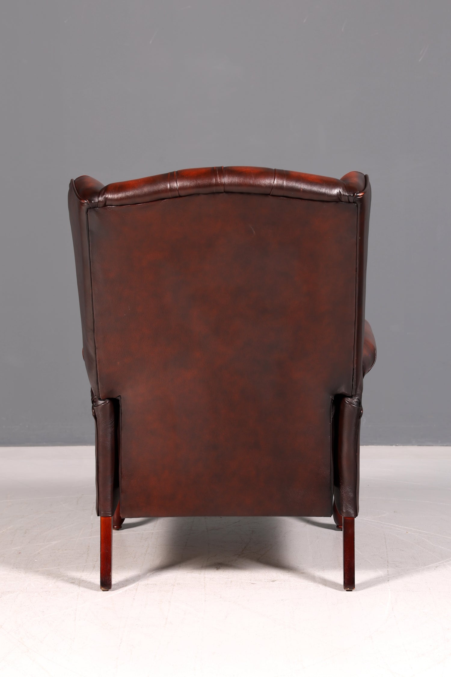 Stilvoller Original Chesterfield Queen Anne Ohrenbackensessel Englisch Echt Leder Herrensessel UK Armlehnsessel Lesesessel Vintage