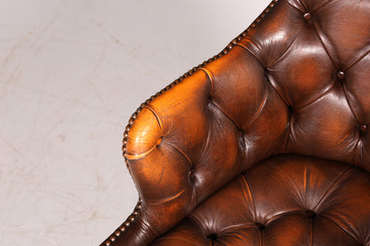 Wunderschöner Original Chesterfield Armlehnstuhl Braun Echt Leder Englisch Herrensessel Schreibtischstuhl Bürostuhl Sekretär Stuhl Antik Vintage