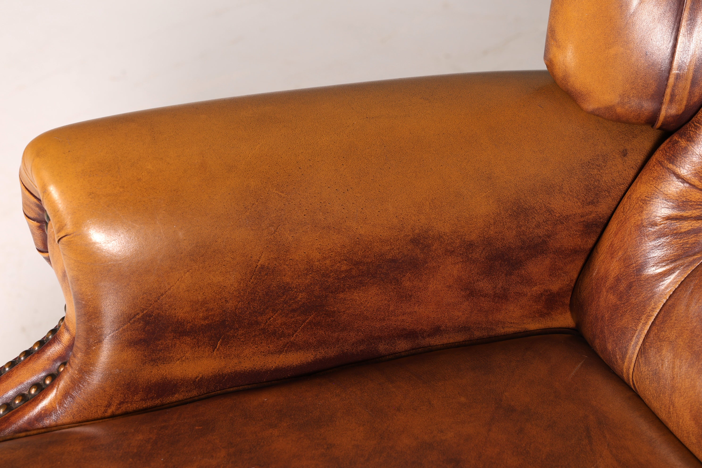 Wunderschöner Original Chesterfield Ohrenbackensessel Englisch Echt Leder Herrensessel Relaxsessel Liegefunktion Vintage