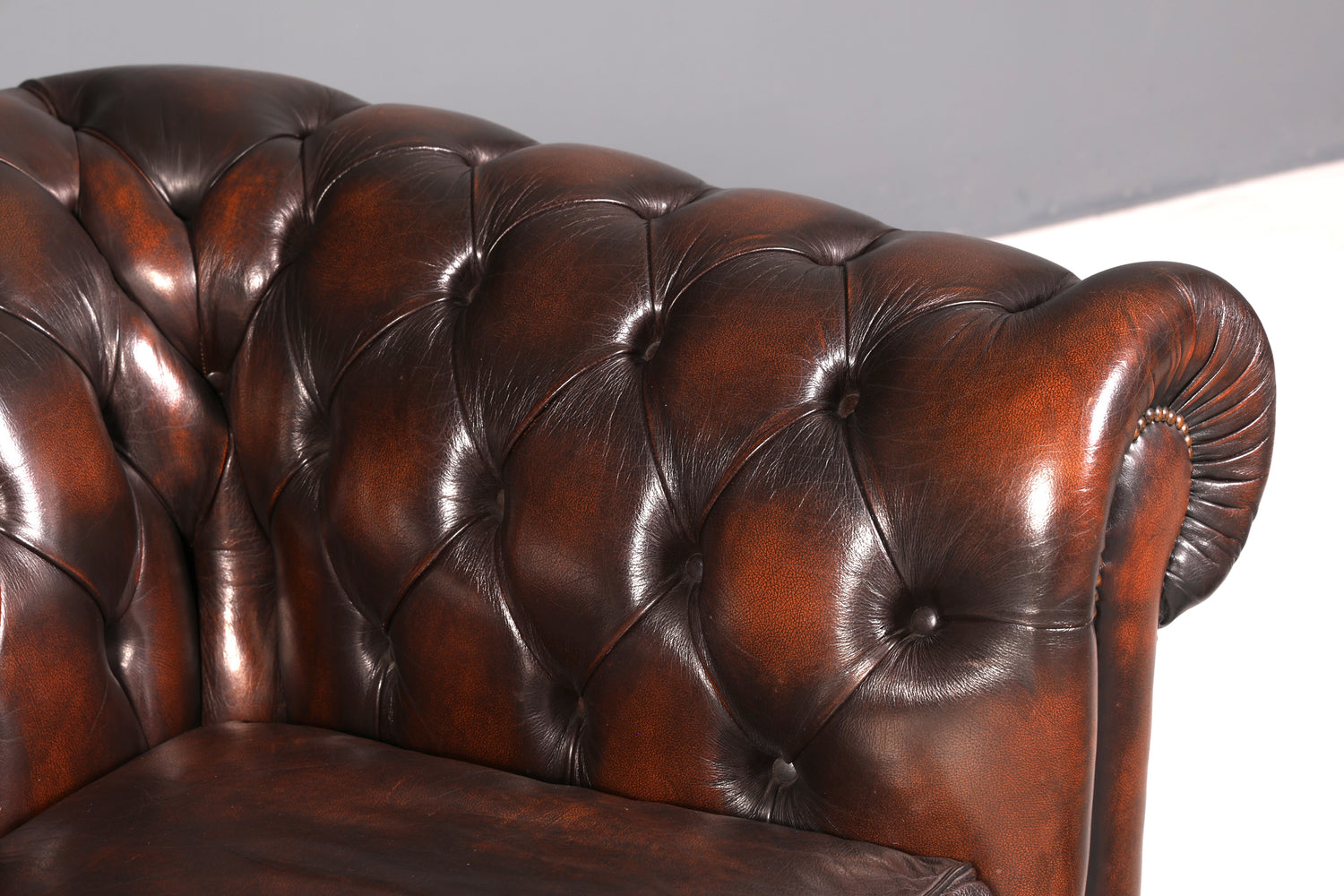 Wunderschönes Original Chesterfield Sofa 2-Sitzer Couch Echt Leder Englisch Polstersofa