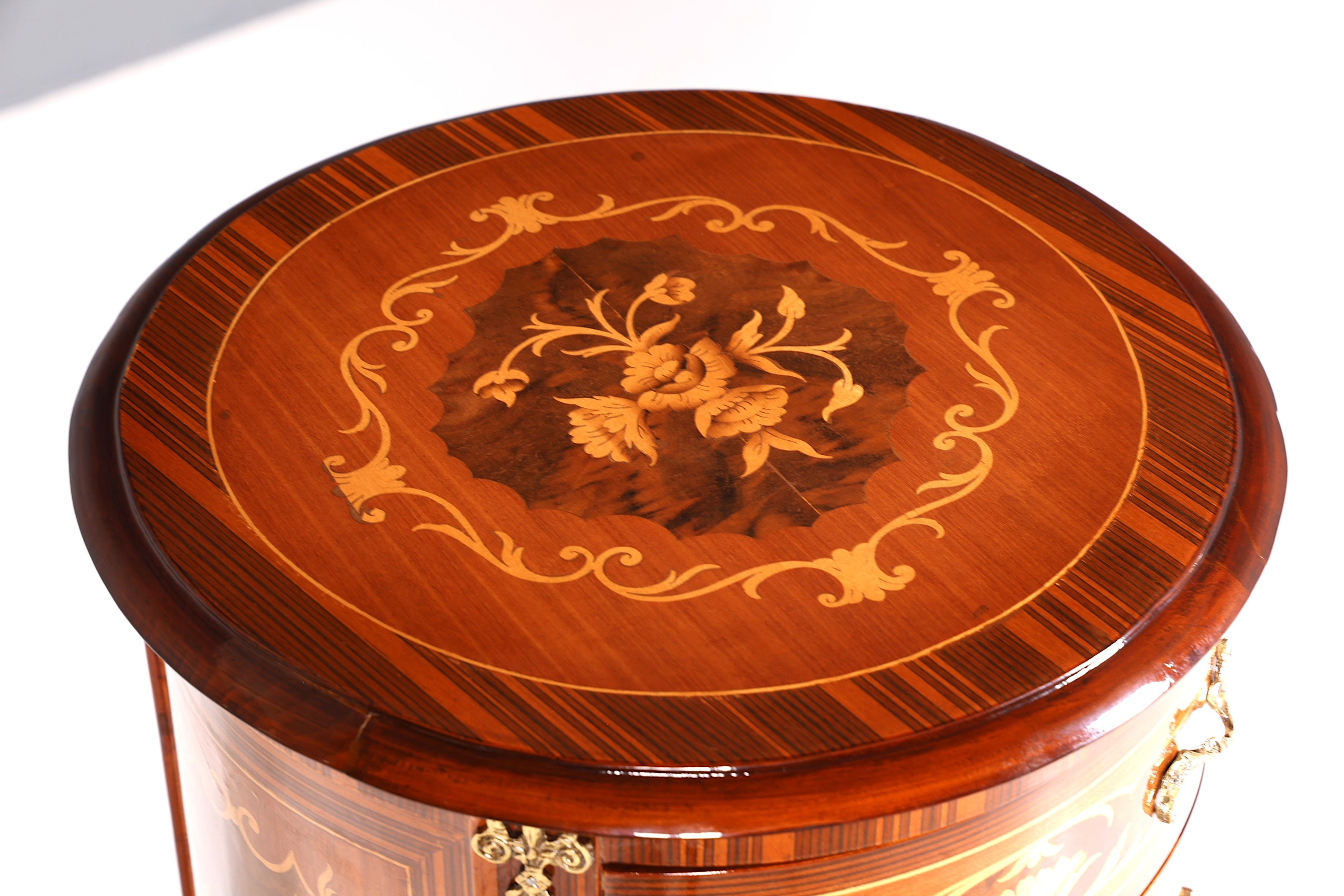 Wunderschöne Barock Stil Kommode Vertiko Intarsien Schubladenkommode 7-Schübige Kommode