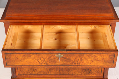 Stilvolle Gründerzeit Kommode Jugendstil Sideboard Antik Schubladenkommode Wäschekommode