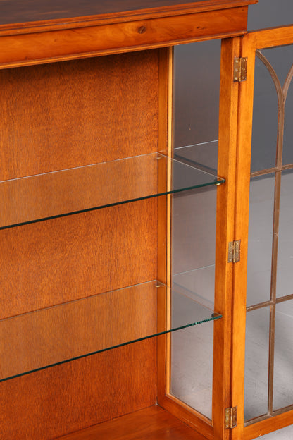 Traumhafte Englische Vitrine Bücherschrank Glasvitrine Antik 60s Eibe Vitrinenschrank Schrank Vintage