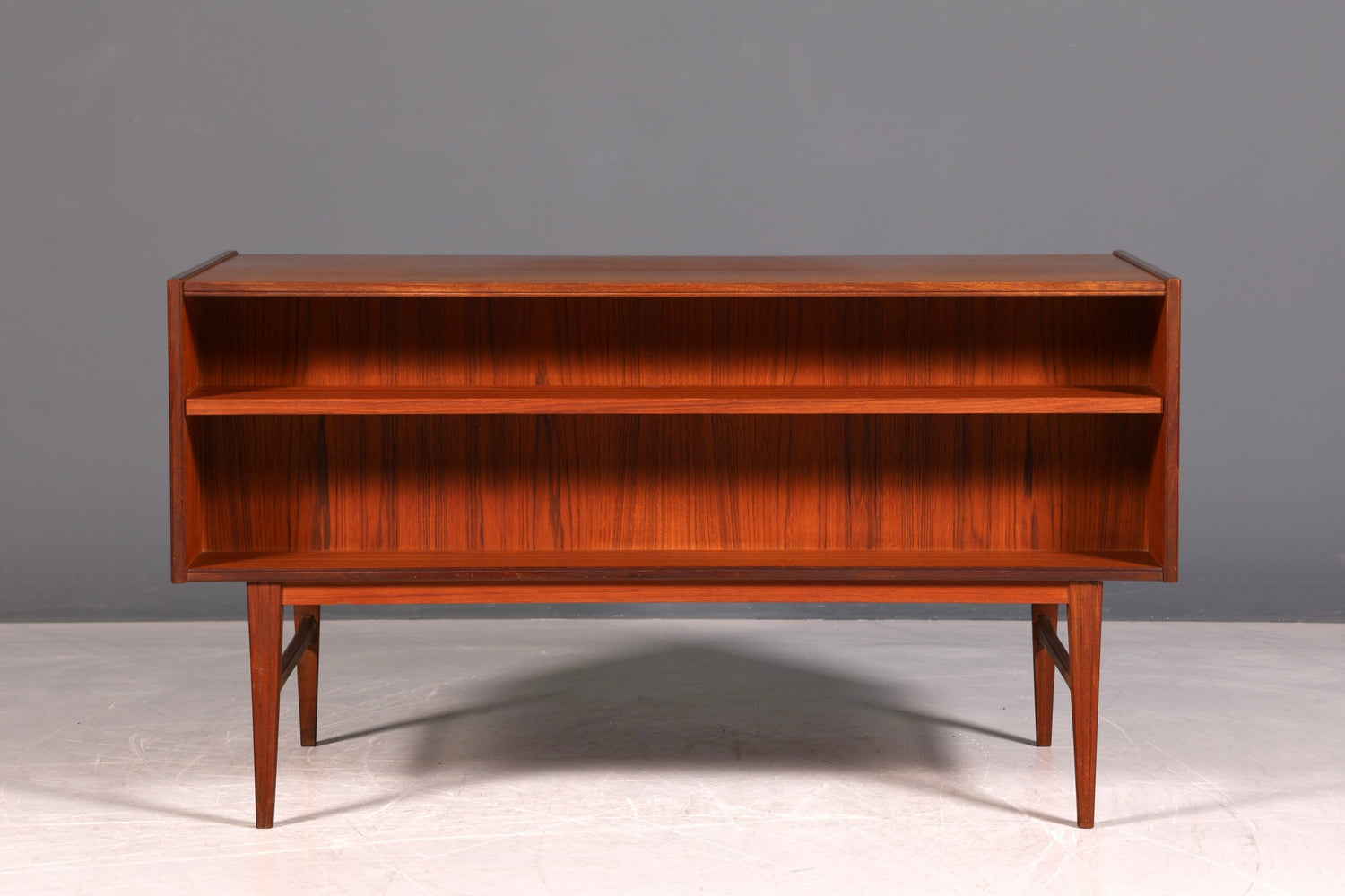 G036 Finish cm Wunderschöner Mid Century Schreibtisch Danish Design Bürotisch 60er Jahre Office Table (Kopie)