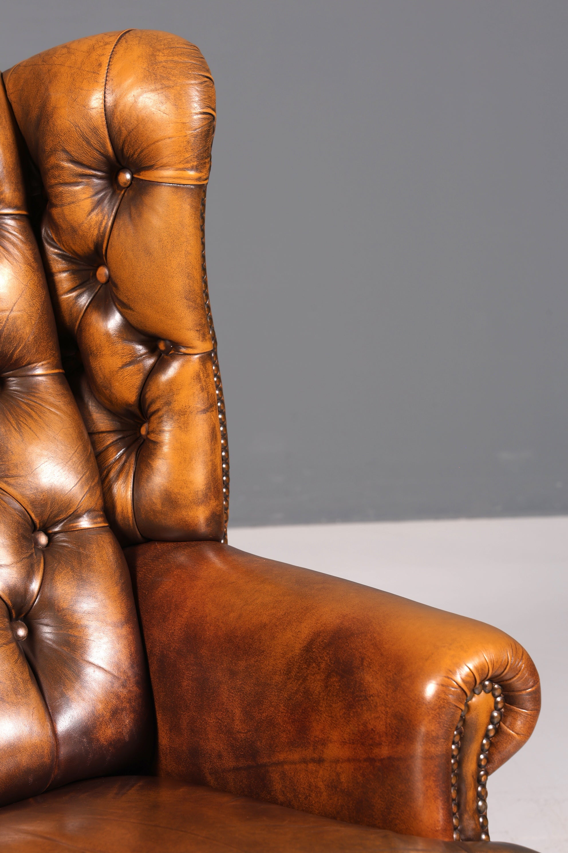 Original Chesterfield Ohrenbacken Sessel Englisch Leder Herrensessel UK Armlehnsessel