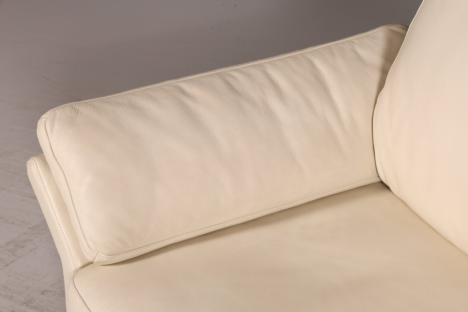 Wunderschönes Original Rolf Benz Sofa Modell 3300 Creme Echtleder 2-Sitzer Couch Designer Ledersofa