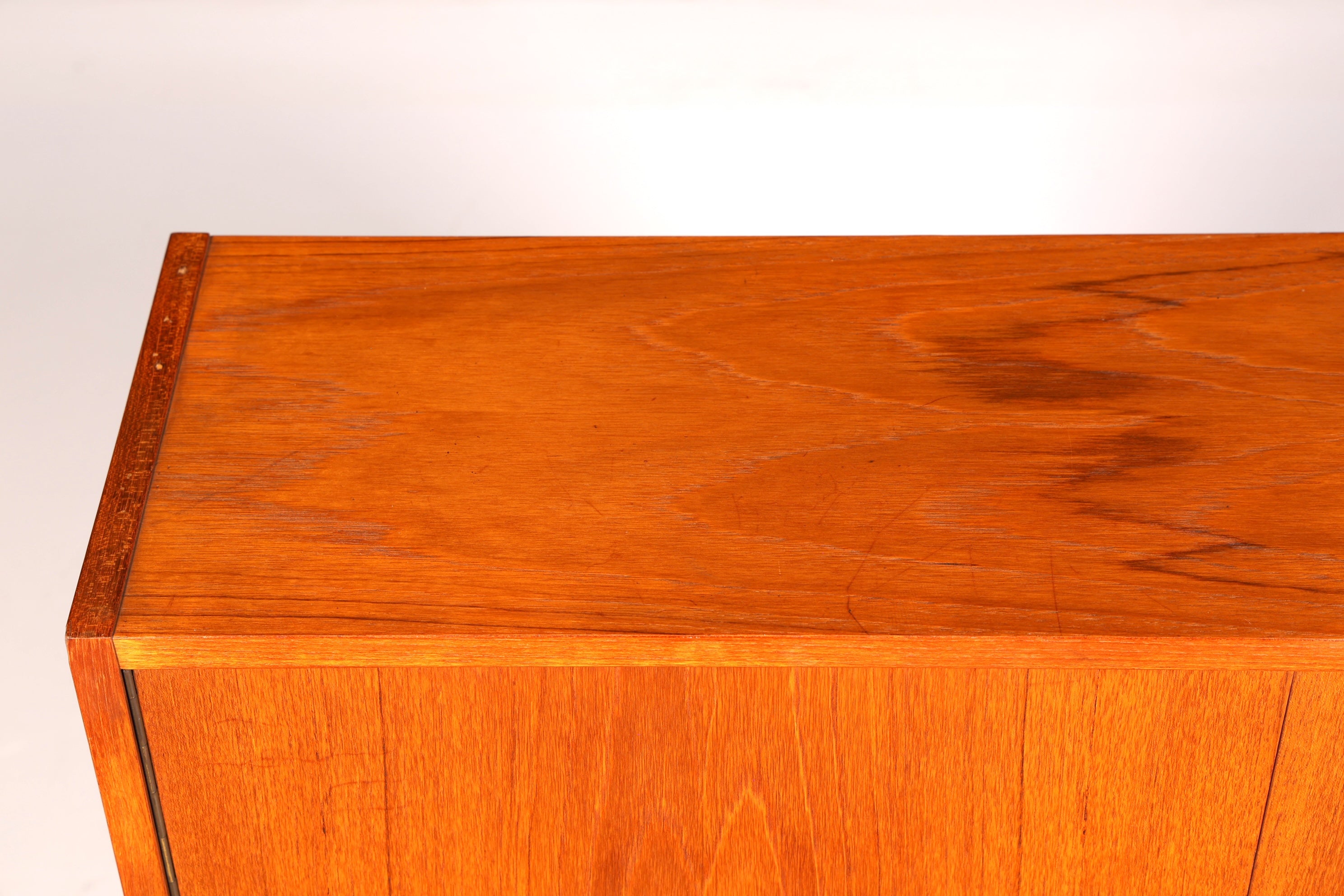 Edler Hellerau Schrank Mid Century Vintage Highboard Vertiko Wandschrank 60er Jahre