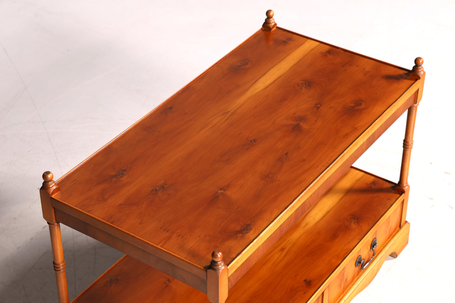 Wunderschöner Englischer Couchtisch Regency Stil Antik Ablagetisch Beistelltisch Schubladen Holz