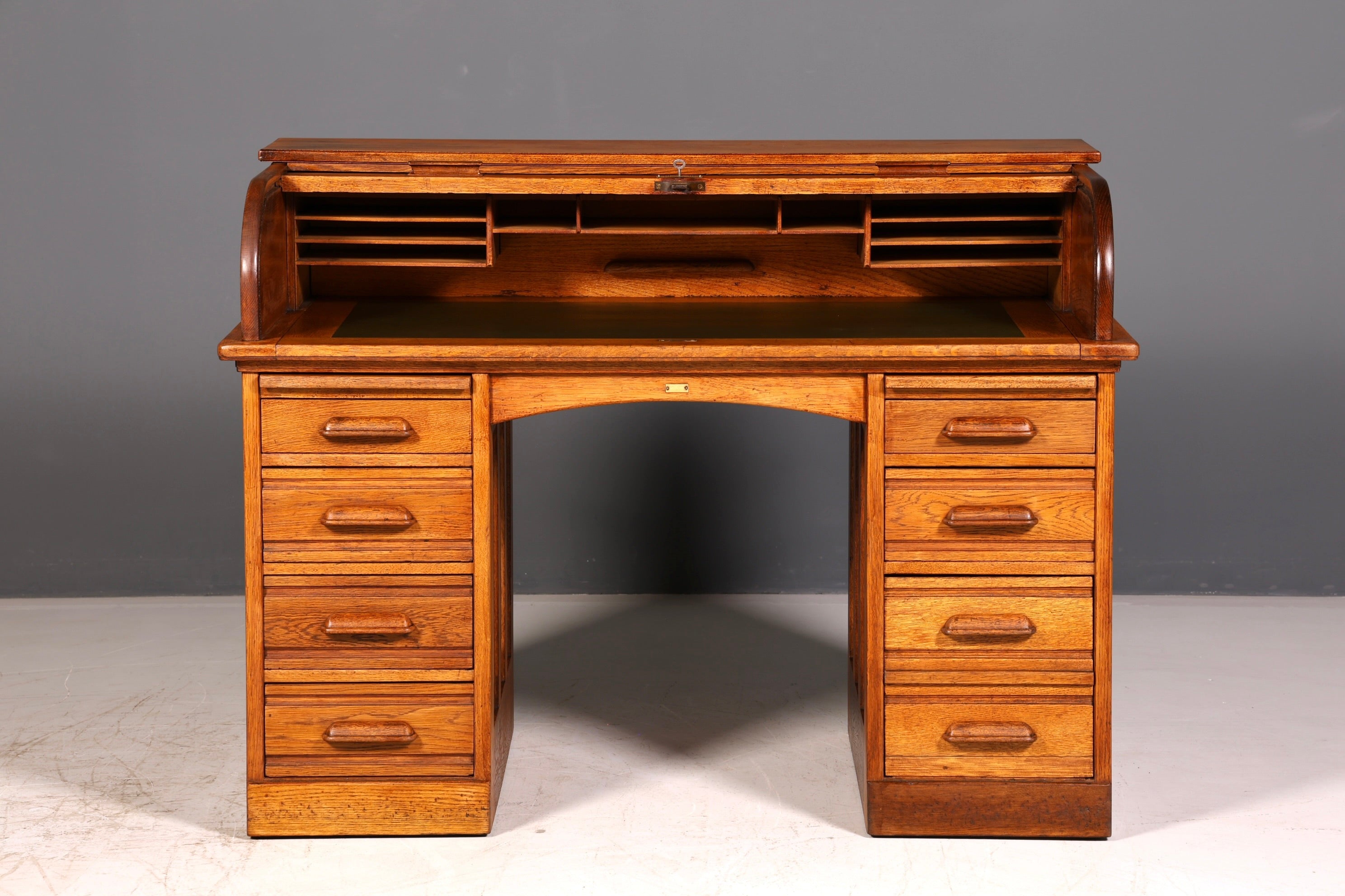Wunderschöner Sekretär im Bauhaus Stil Rollladen Sekretär Art Deco Schreibtisch Office Table Vintage