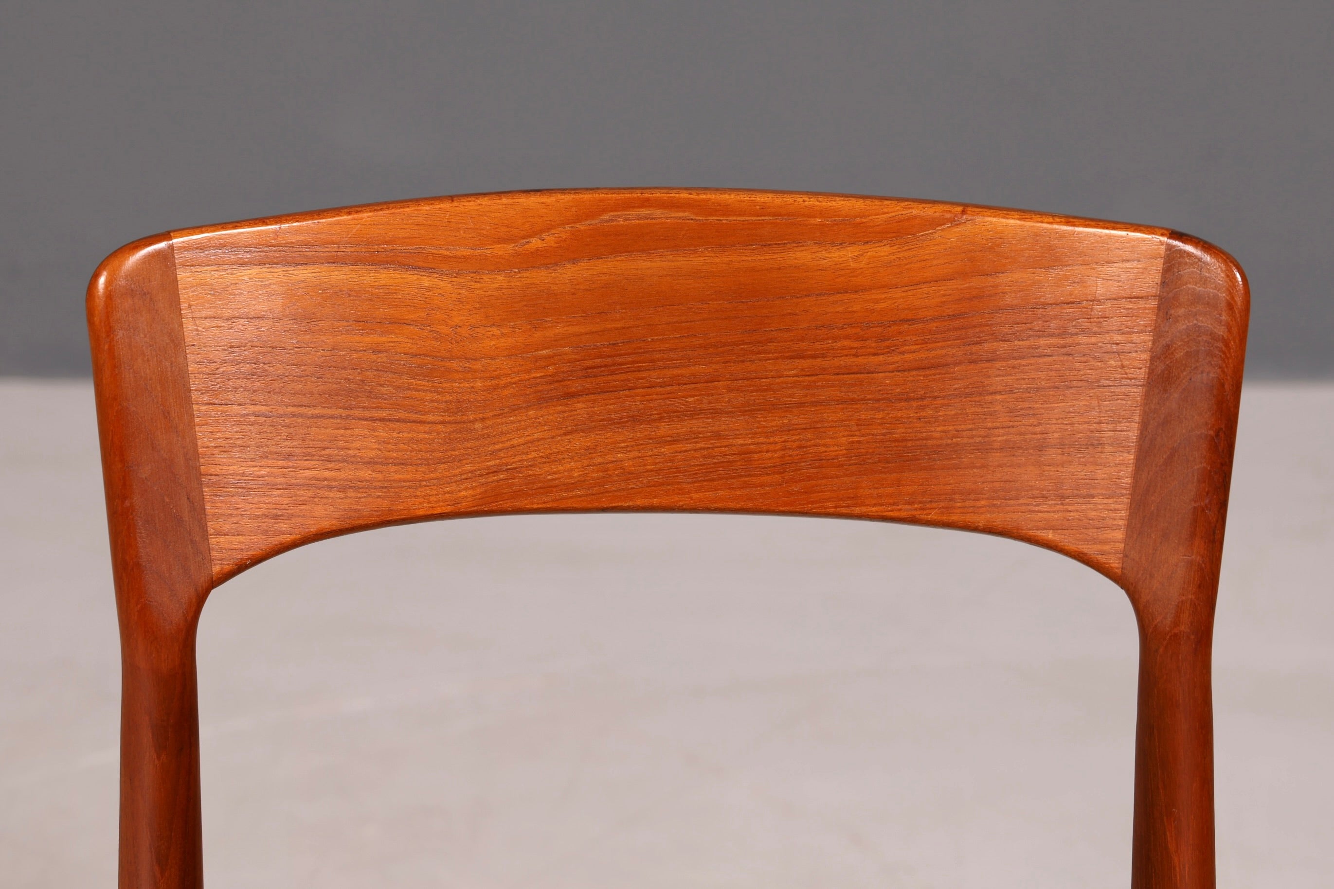 Mid Century Esszimmerstuhl Teakholz Henning Kjærnulf Korup Stolefabrik 60er Dänisch