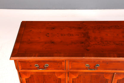 Wunderschönes Englisches Sideboard Eibe Schrank 60er Buffetschrank Kommode Anrichte Vintage