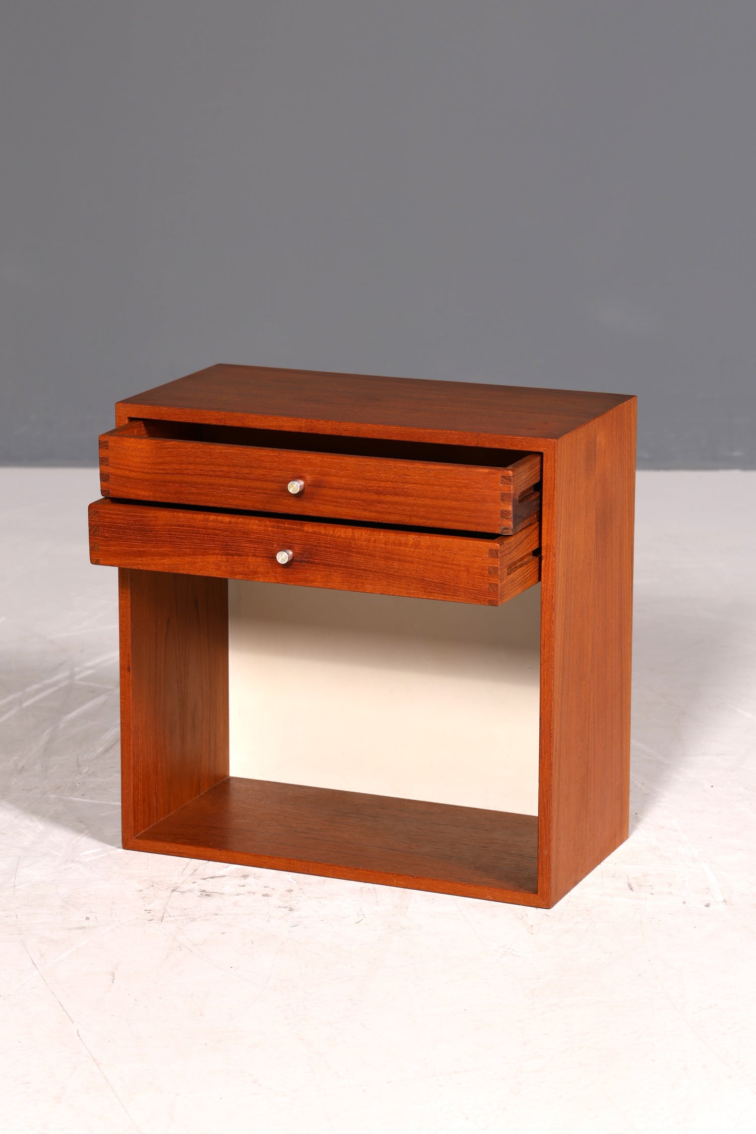 Wunderschöne Mid Century Teak Holz Nachttisch Danish Design Flurkommode Kommode 60s