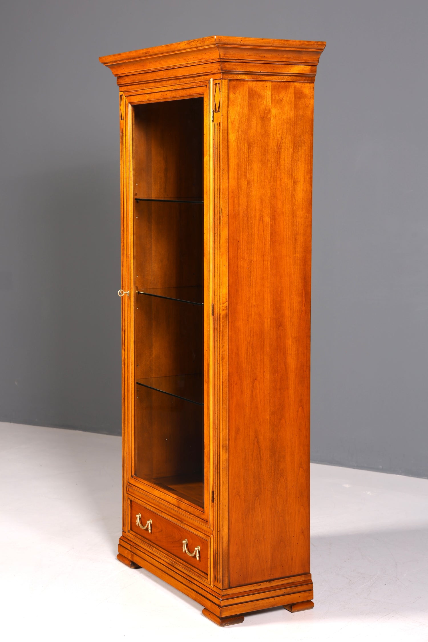 Traumhafte Original Selva Vitrine Antik Stil massiv Holz Buffet Villa Borghese Schrank Regal