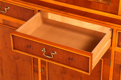 Wunderschöne Englische Vitrine Bücherschrank Buffet 60s Glasvitrine Bibliothek Regal Schrank Vintage