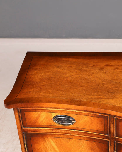 Beautiful Bevan Funnell English sideboard, Reprodux buffet cabinet, chest of drawers, credenza