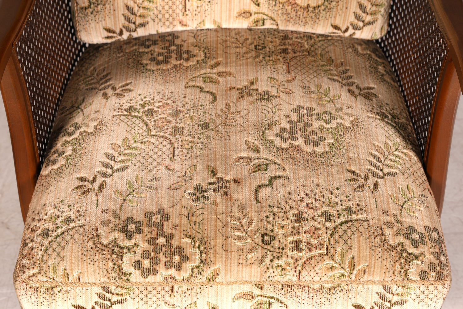 Stilvoller Chippendale Polstersessel Armlehnstuhl Antik Salon Wiener Geflecht Lesesessel Wohnzimmerstuhl