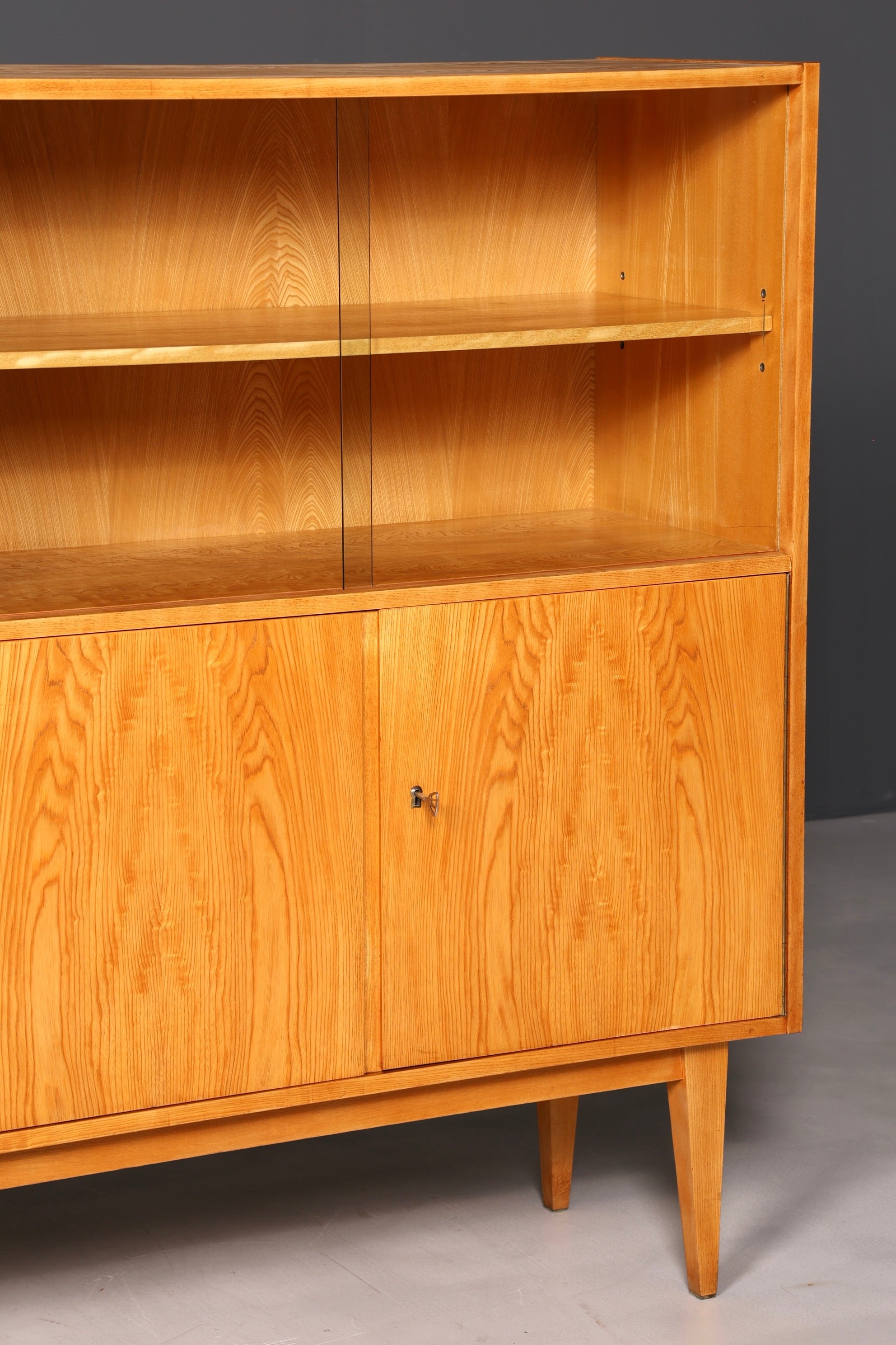 Beautiful Original Hellerau Cabinet Mid-Century Display Cabinet Franz Ehrlich 602 Sideboard Bookshelf