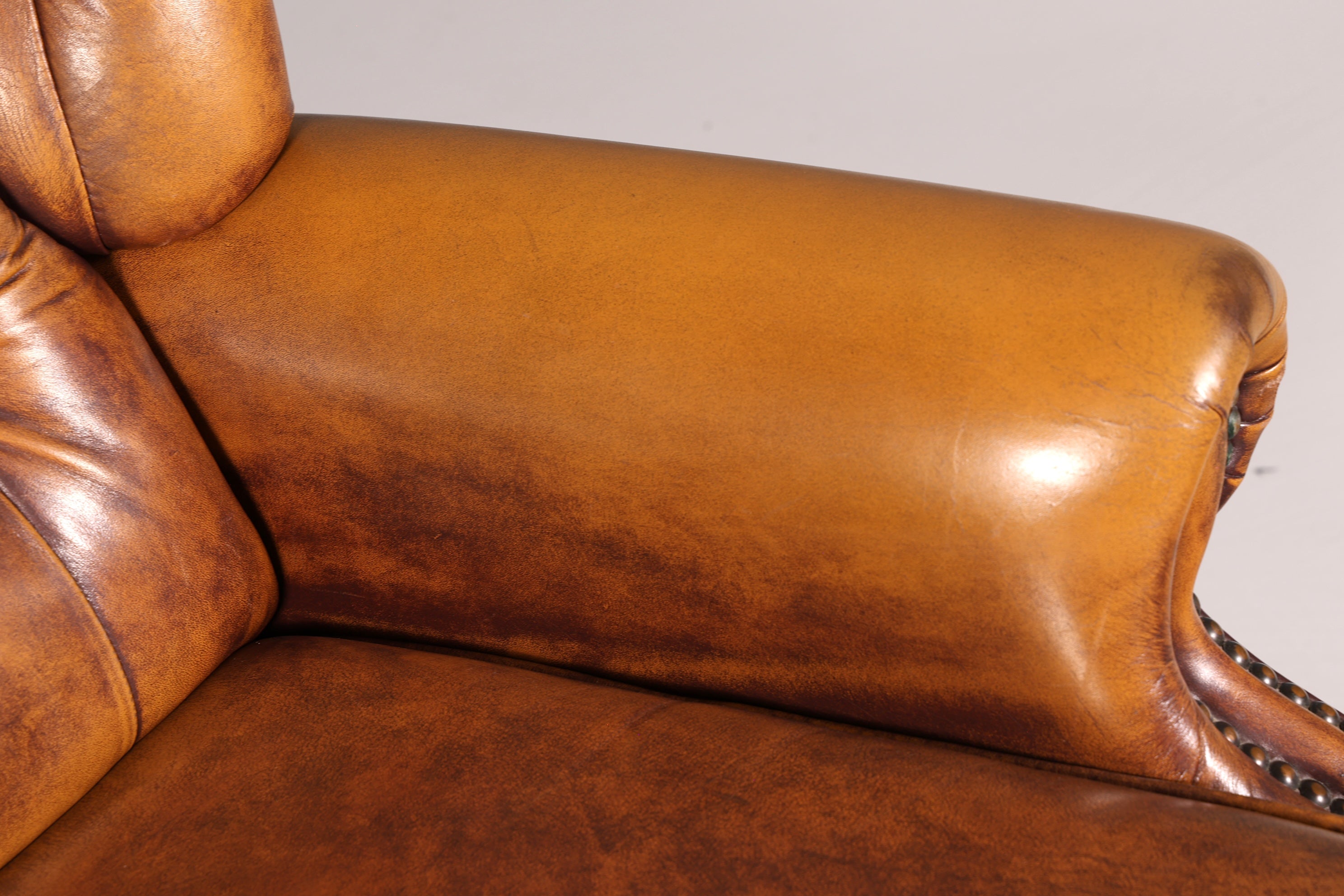 Wunderschöner Original Chesterfield Ohrenbackensessel Englisch Echt Leder Herrensessel Relaxsessel Liegefunktion Vintage