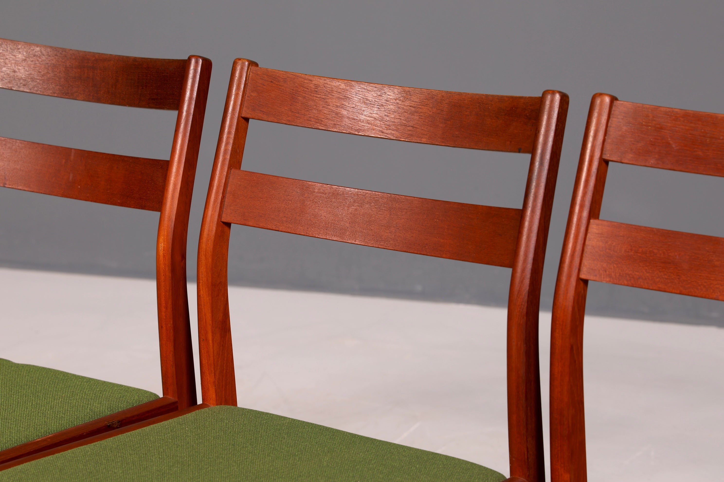 4x Mid Century Teak Holz Stühle Made in Denmark Retro Stuhlset Danish Design Küchenstühle