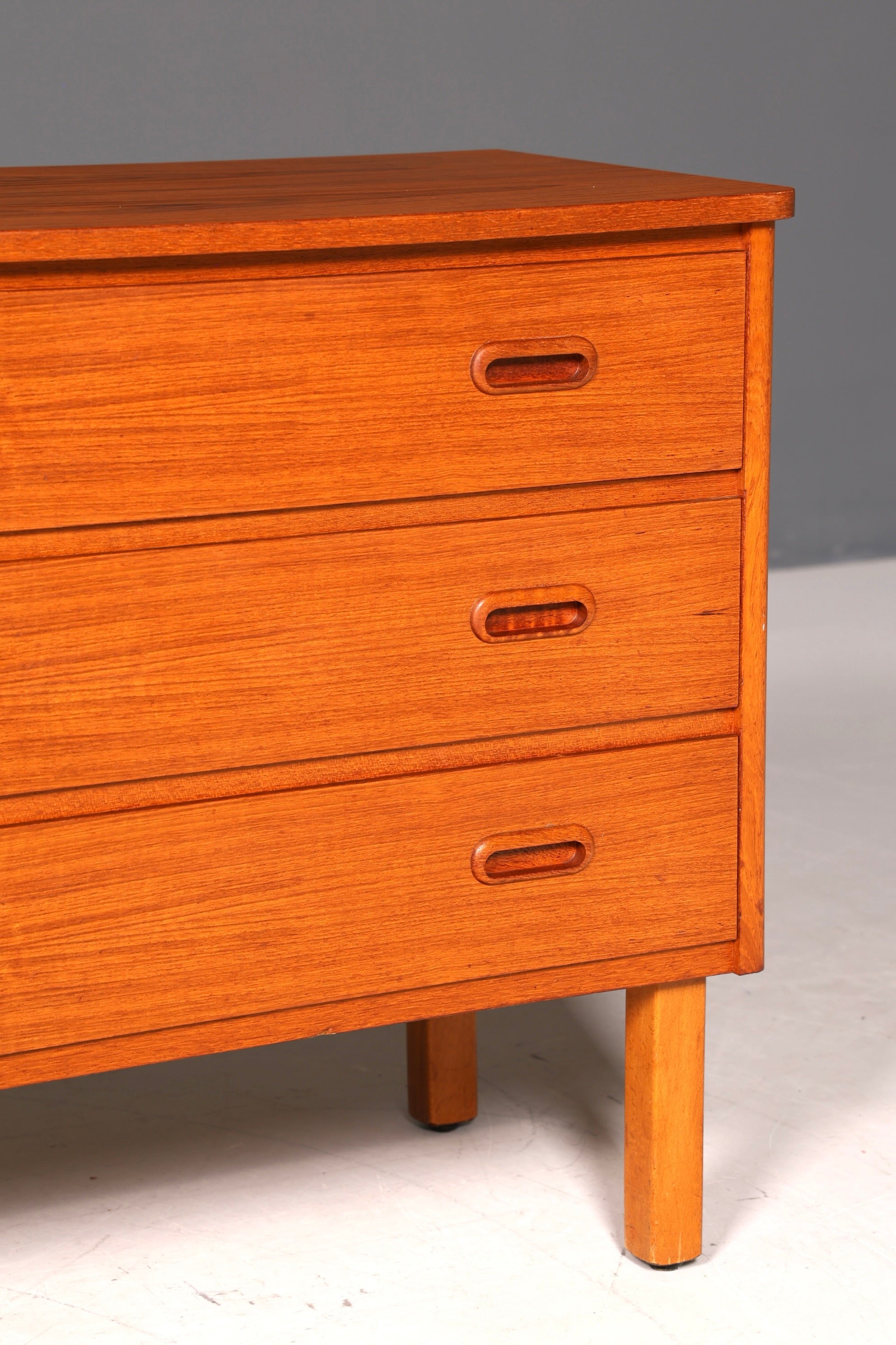 Traumhafte Mid Century Kommode Teak Holz Sideboard Vintage Schubladen Kommode Wäschekommode