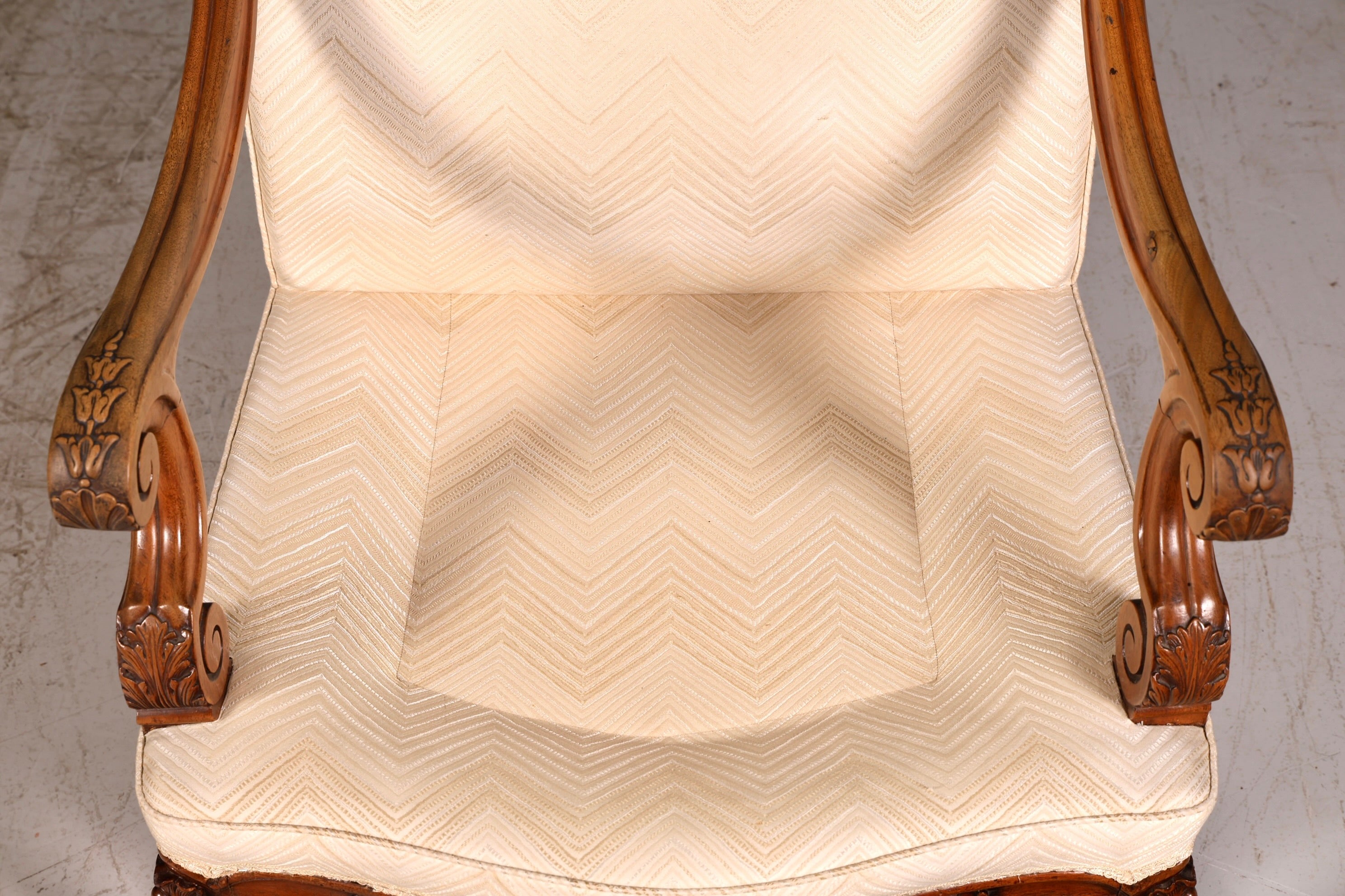 Elegant Louis Philippe Gründerzeit antique armchair with armrests and upholstery, 1 of 2