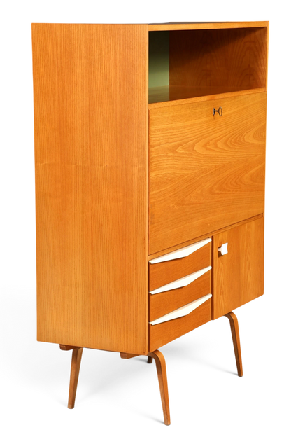 Hauptstadt Möblerei Hellerau Sekretär Modell 427 aus Eschenholz im Mid-Century Design mit ausklappbarer Schreibfläche