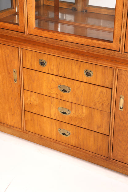 Edler Original Drexel Heritage Vitrine Bücherschrank Art Deco USA Antik Schrank Buffet Regal Glasvitrine Vintage Holz