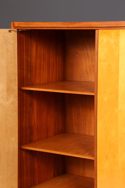 Traumhafter XL Mid Century Kleiderschrank Vintage Schrank Retro Wäscheschrank Dielenschrank Schlafzimmer