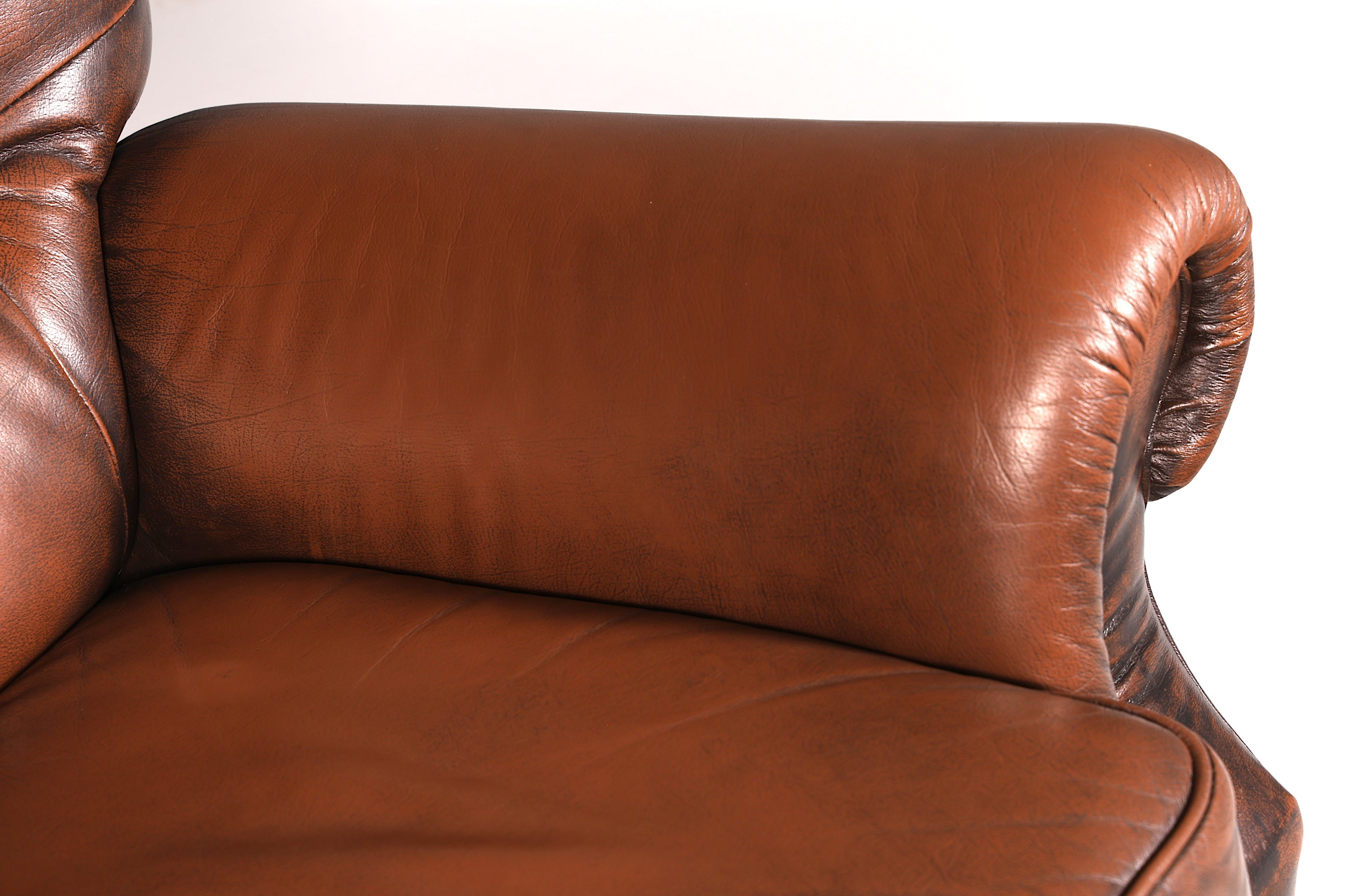 Wunderschöner Original Chesterfield Sessel Echt Leder Relaxsessel Englisch verstellbare Rückenlehne Herrensessel Lesesessel UK