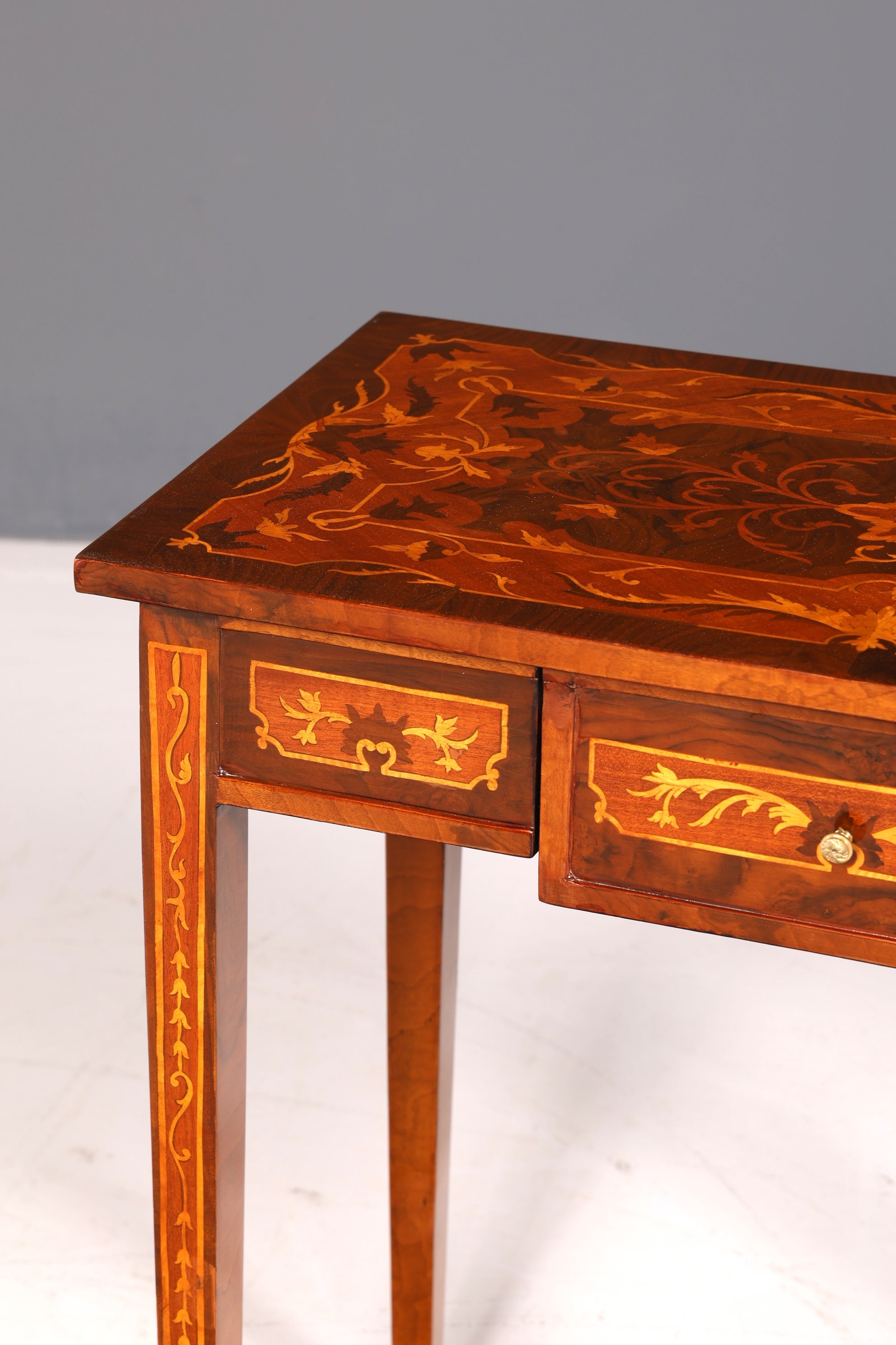 Traumhafter filigraner Schreibtisch French Desk Antik Stil Bürotisch Barock Stil Office Desk Vintage