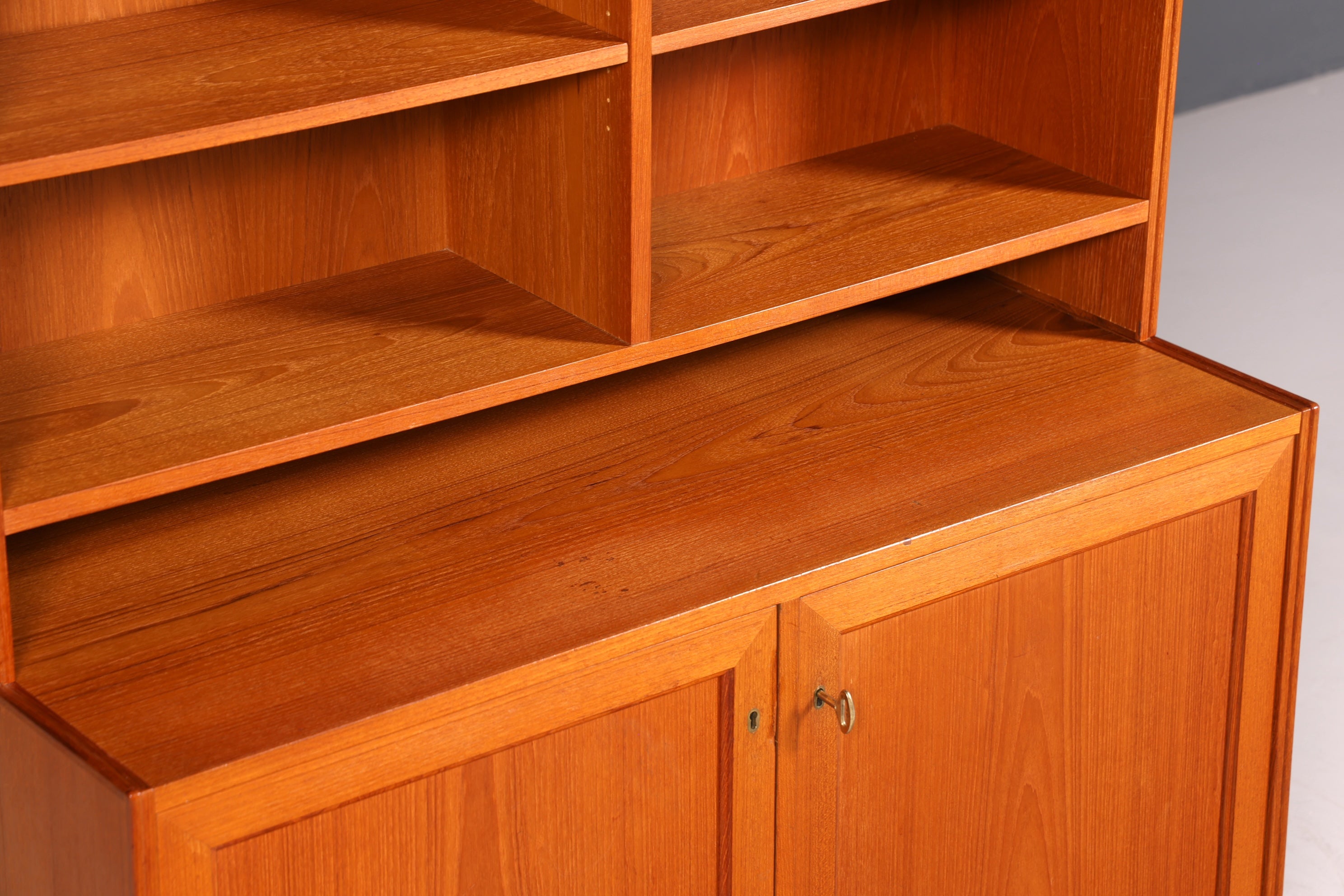 Traumhaftes Mid Century Regal Teak Holz Schrank Danish Design Retro Kommode Vintage Bücherregal 60er Jahre