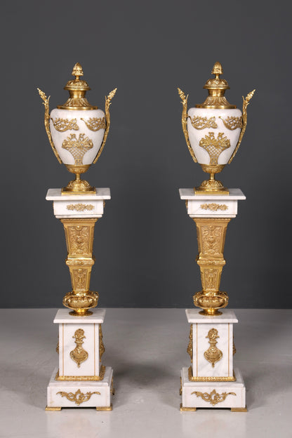 Wunderschöne Barock Stil Säule mit Vase Louis XV Marmor Blumensäule weißer Naturstein Sockel Ablage