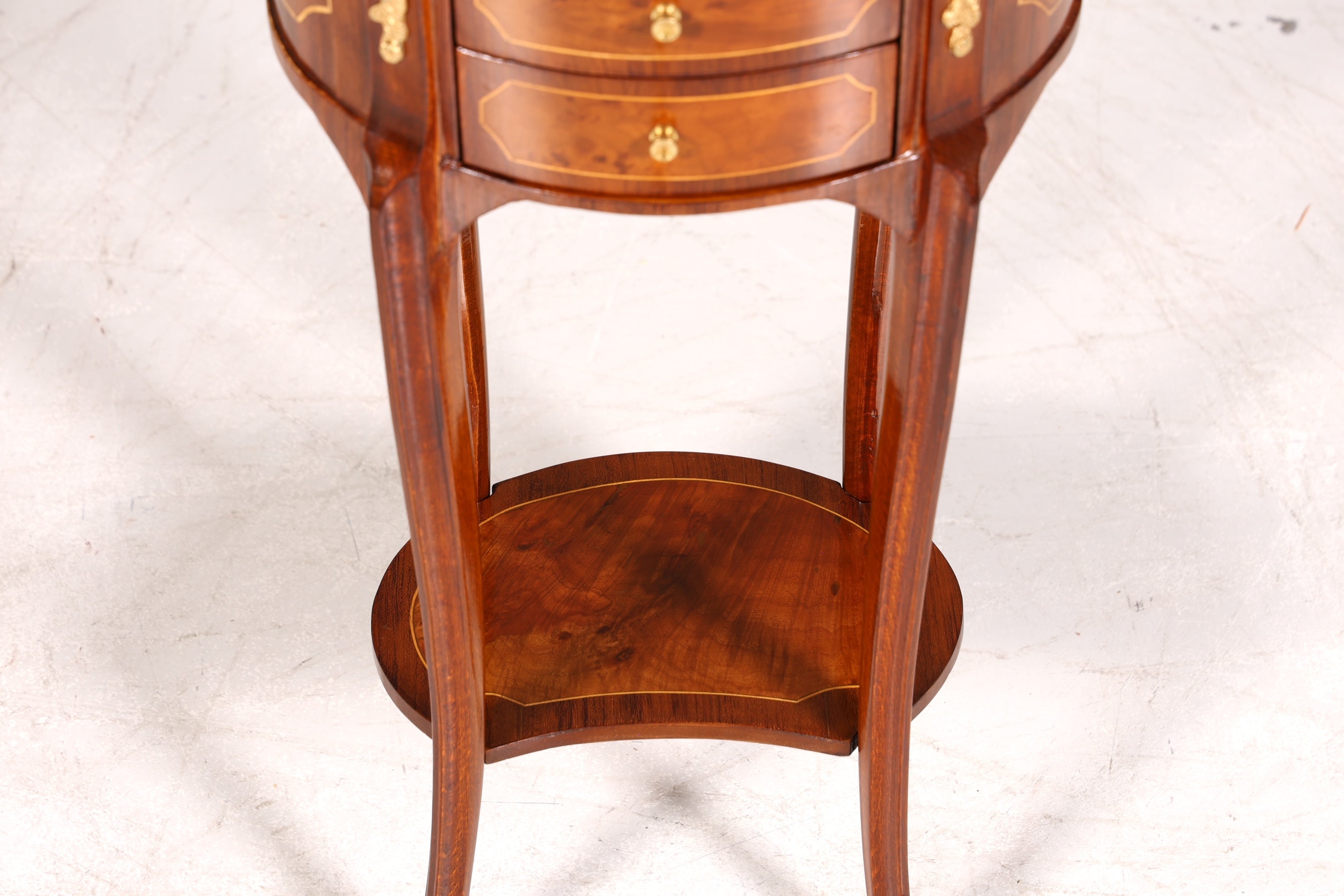 Edler Barock Louis XV Stil Beistelltisch Ablagetisch massiv Kommode Antik Stil